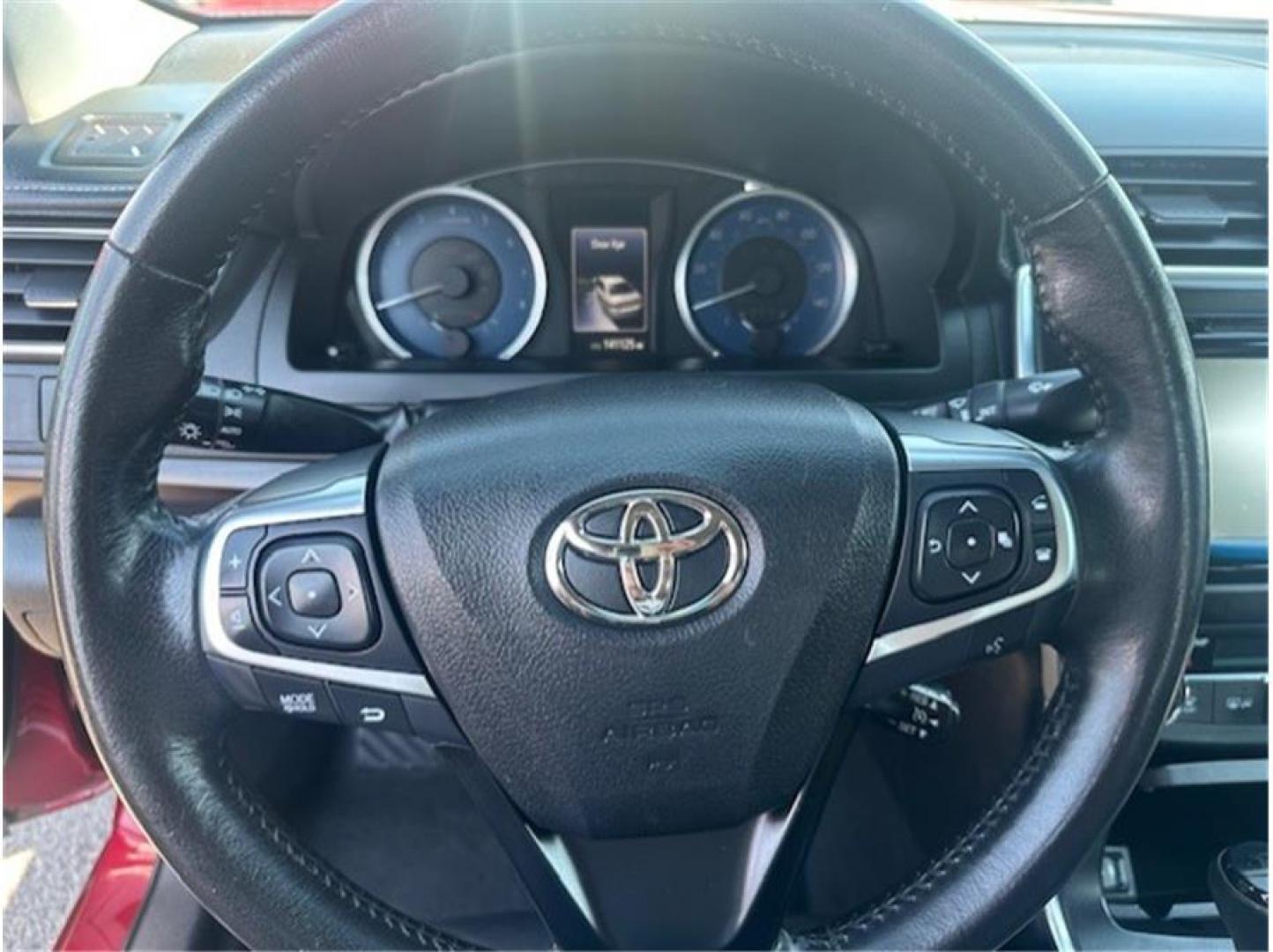 2016 Red /No Color Toyota Camry (4T1BF1FK8GU) with an 4-Cyl, 2.5 Liter engine, Auto, 6-Spd SeqShft transmission, located at 607 W Columbia Drive, Kennewick, WA, 99336, (509) 987-1069, 46.216743, -119.126404 - Photo#10
