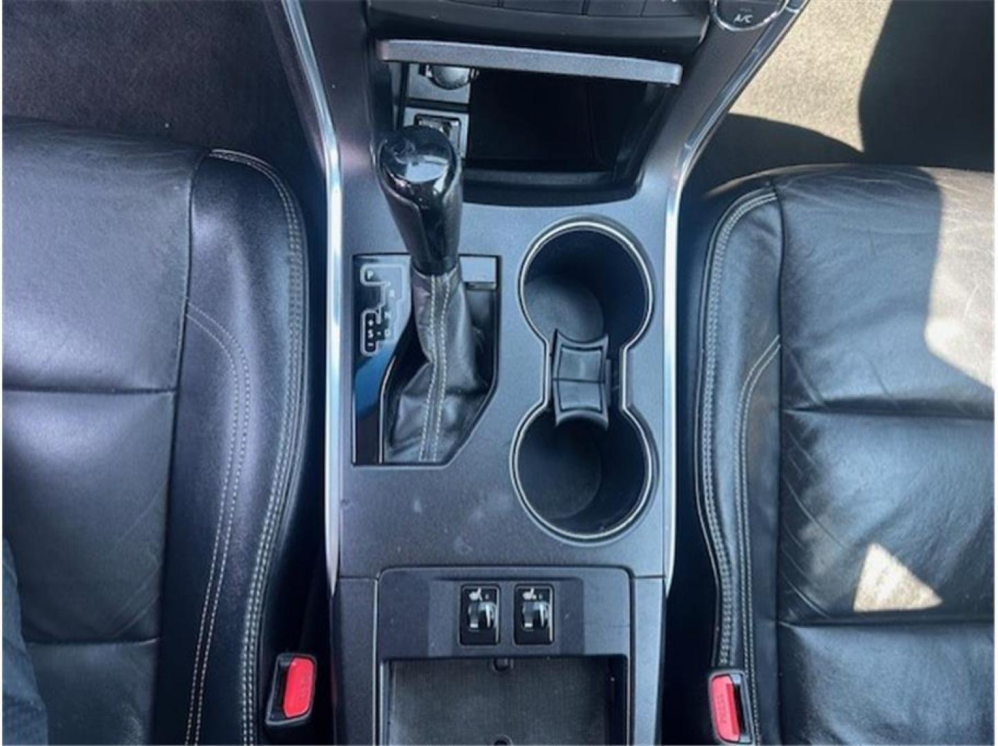 2016 Red /No Color Toyota Camry (4T1BF1FK8GU) with an 4-Cyl, 2.5 Liter engine, Auto, 6-Spd SeqShft transmission, located at 607 W Columbia Drive, Kennewick, WA, 99336, (509) 987-1069, 46.216743, -119.126404 - Photo#12