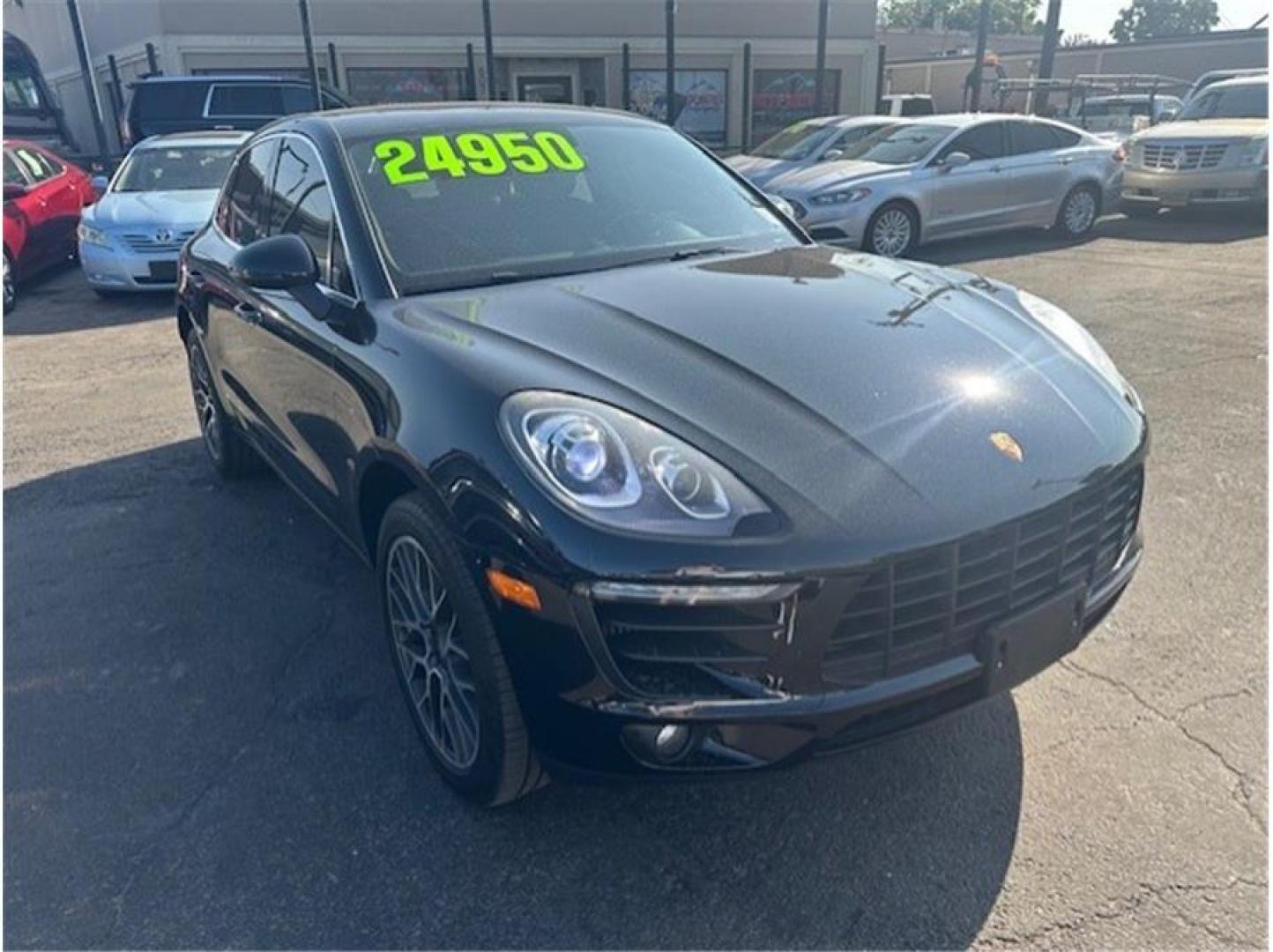 2017 Black /No Color Porsche Macan (WP1AB2A56HL) with an V6, Twin Turbo, 3.0 Liter engine, Auto, 7-Spd PDK Dbl-Cltch transmission, located at 607 W Columbia Drive, Kennewick, WA, 99336, (509) 987-1069, 46.216743, -119.126404 - Photo#5