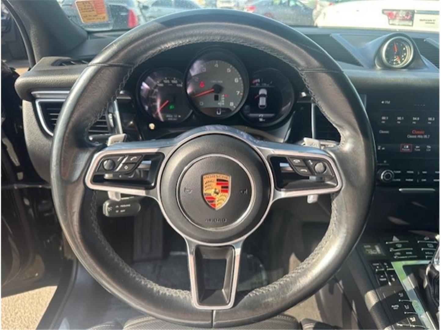2017 Black /No Color Porsche Macan (WP1AB2A56HL) with an V6, Twin Turbo, 3.0 Liter engine, Auto, 7-Spd PDK Dbl-Cltch transmission, located at 607 W Columbia Drive, Kennewick, WA, 99336, (509) 987-1069, 46.216743, -119.126404 - Photo#9