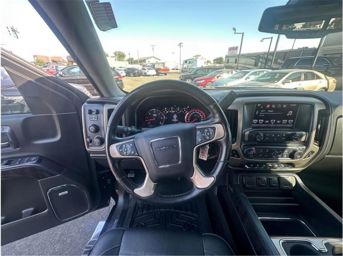2016 Black /No Color GMC Sierra 1500 Crew Cab (3GTU2PEC0GG) with an V8, EcoTec3, 5.3 Liter engine, Auto, 8-Spd Overdrive transmission, located at 607 W Columbia Drive, Kennewick, WA, 99336, (509) 987-1069, 46.216743, -119.126404 - Photo#9