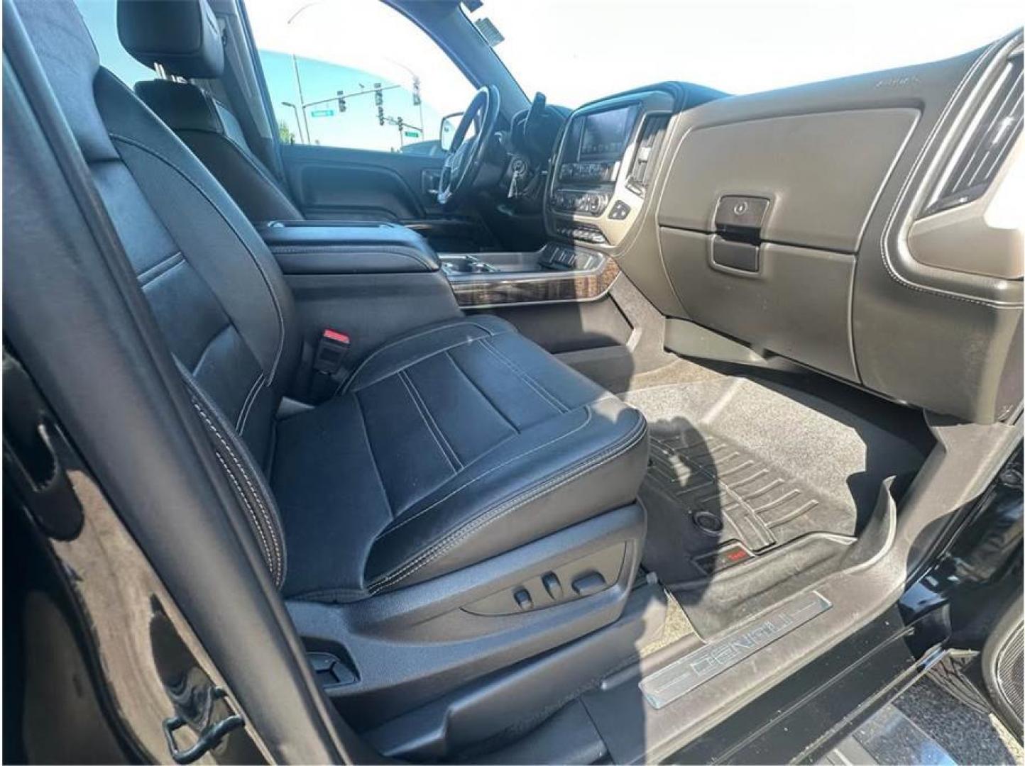 2016 Black /No Color GMC Sierra 1500 Crew Cab (3GTU2PEC0GG) with an V8, EcoTec3, 5.3 Liter engine, Auto, 8-Spd Overdrive transmission, located at 607 W Columbia Drive, Kennewick, WA, 99336, (509) 987-1069, 46.216743, -119.126404 - Photo#13