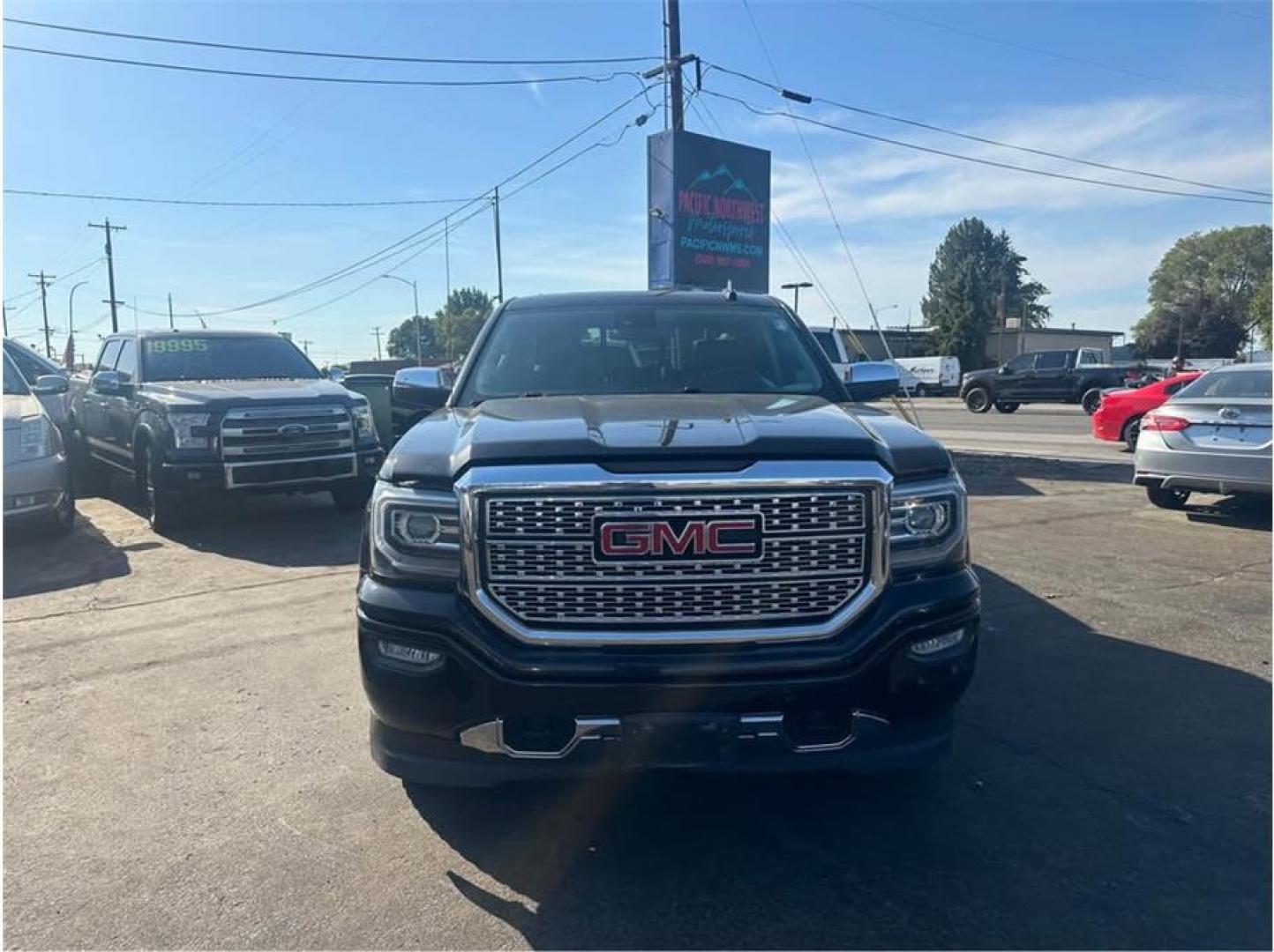 2016 Black /No Color GMC Sierra 1500 Crew Cab (3GTU2PEC0GG) with an V8, EcoTec3, 5.3 Liter engine, Auto, 8-Spd Overdrive transmission, located at 607 W Columbia Drive, Kennewick, WA, 99336, (509) 987-1069, 46.216743, -119.126404 - Photo#15