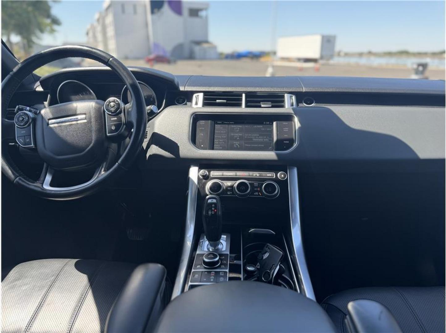 2015 White /No Color Land Rover Range Rover Sport (SALWR2VF6FA) with an V6, Supercharged, 3.0L engine, Auto, 8-Spd CmdShft transmission, located at 607 W Columbia Drive, Kennewick, WA, 99336, (509) 987-1069, 46.216743, -119.126404 - Photo#5