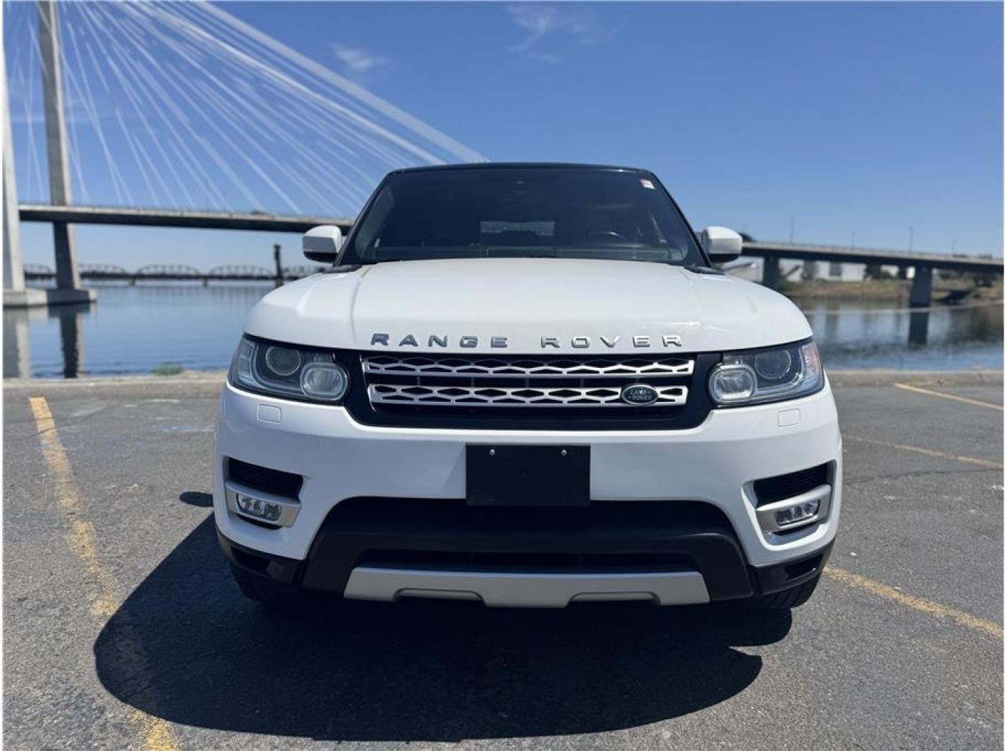 2015 White /No Color Land Rover Range Rover Sport (SALWR2VF6FA) with an V6, Supercharged, 3.0L engine, Auto, 8-Spd CmdShft transmission, located at 607 W Columbia Drive, Kennewick, WA, 99336, (509) 987-1069, 46.216743, -119.126404 - Photo#16