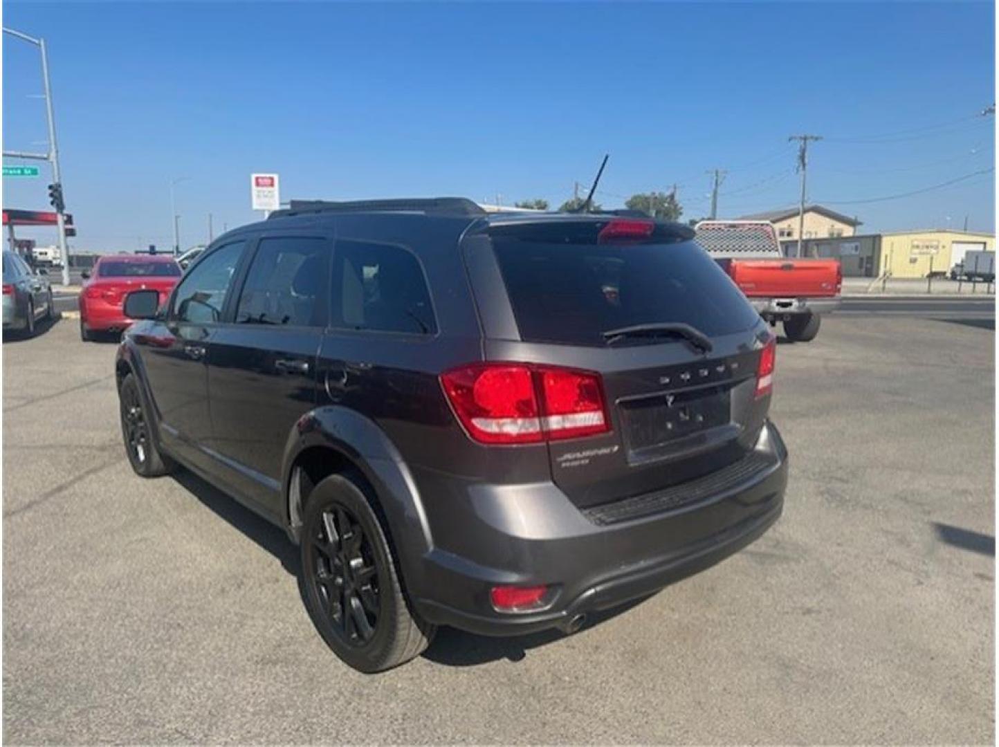 2016 Gray /No Color Dodge Journey (3C4PDDBG7GT) with an V6, 3.6 Liter engine, Auto, 6-Spd AutoStick transmission, located at 607 W Columbia Drive, Kennewick, WA, 99336, (509) 987-1069, 46.216743, -119.126404 - Photo#2