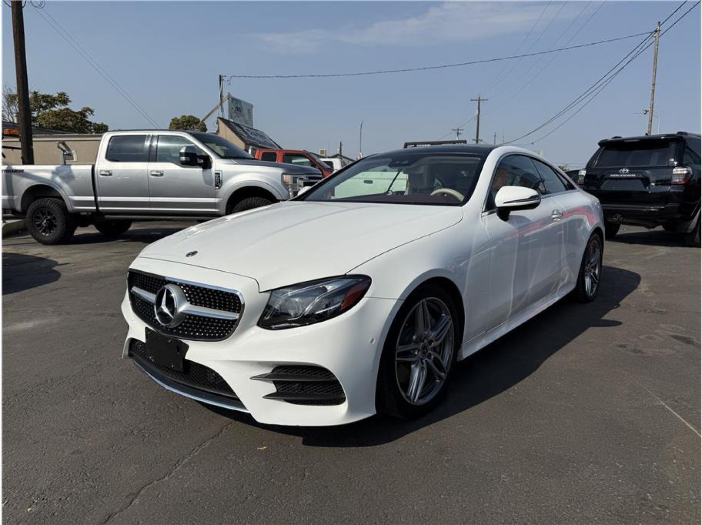 2018 White /No Color Mercedes-Benz E-Class (WDD1J6FB9JF) with an V6, Twin Turbo, 3.0 Liter engine, Auto, 9-Spd 9G-Tronic transmission, located at 607 W Columbia Drive, Kennewick, WA, 99336, (509) 987-1069, 46.216743, -119.126404 - Photo#0