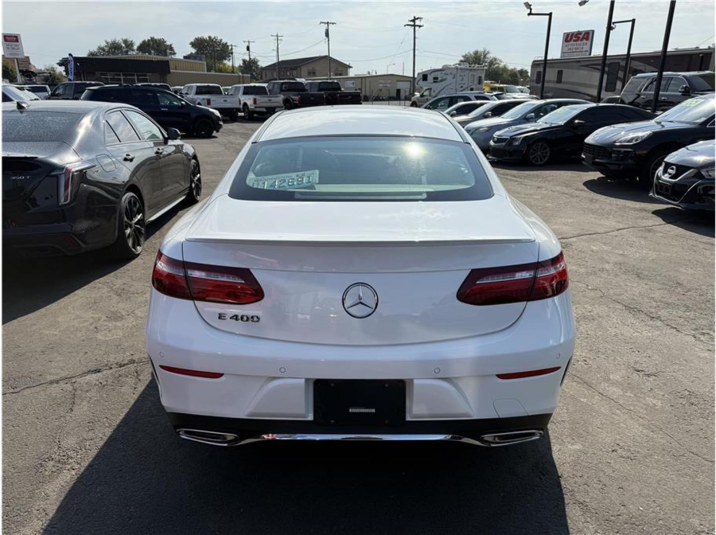 2018 White /No Color Mercedes-Benz E-Class (WDD1J6FB9JF) with an V6, Twin Turbo, 3.0 Liter engine, Auto, 9-Spd 9G-Tronic transmission, located at 607 W Columbia Drive, Kennewick, WA, 99336, (509) 987-1069, 46.216743, -119.126404 - Photo#3