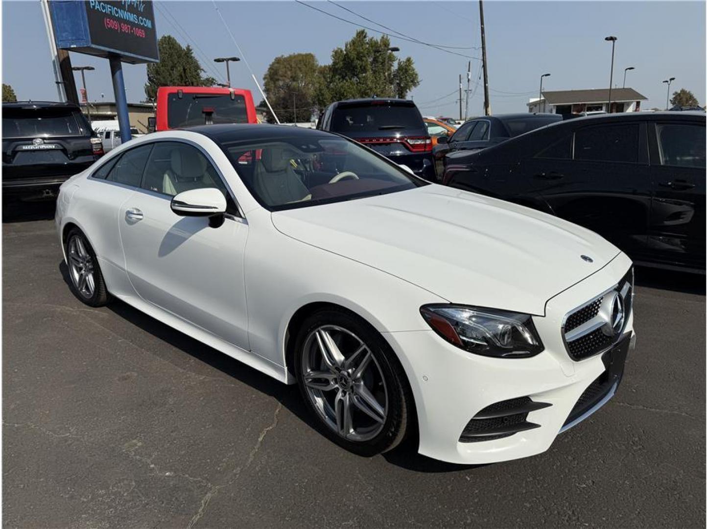 2018 White /No Color Mercedes-Benz E-Class (WDD1J6FB9JF) with an V6, Twin Turbo, 3.0 Liter engine, Auto, 9-Spd 9G-Tronic transmission, located at 607 W Columbia Drive, Kennewick, WA, 99336, (509) 987-1069, 46.216743, -119.126404 - Photo#6