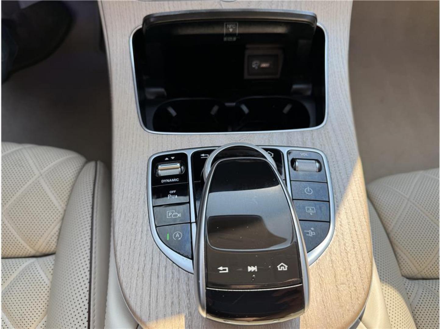 2018 White /No Color Mercedes-Benz E-Class (WDD1J6FB9JF) with an V6, Twin Turbo, 3.0 Liter engine, Auto, 9-Spd 9G-Tronic transmission, located at 607 W Columbia Drive, Kennewick, WA, 99336, (509) 987-1069, 46.216743, -119.126404 - Photo#11