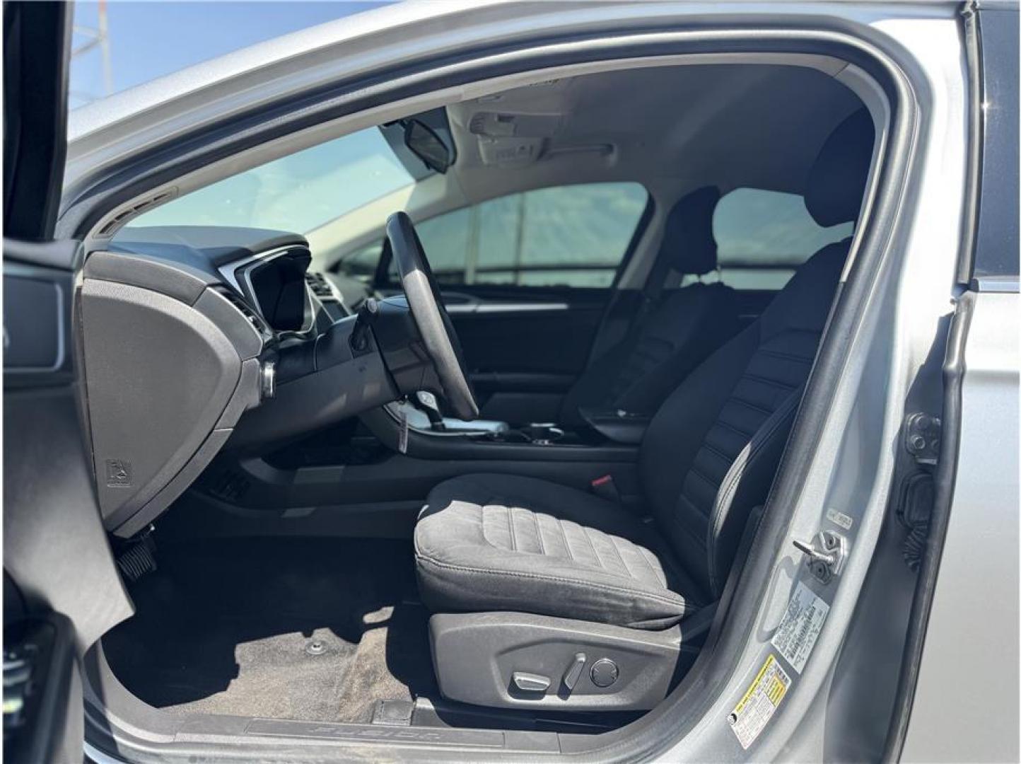 2014 Silver /No Color Ford Fusion (3FA6P0LU2ER) with an 4-Cyl, Hybrid, 2.0 Liter engine, Automatic, CVT transmission, located at 607 W Columbia Drive, Kennewick, WA, 99336, (509) 987-1069, 46.216743, -119.126404 - Photo#7
