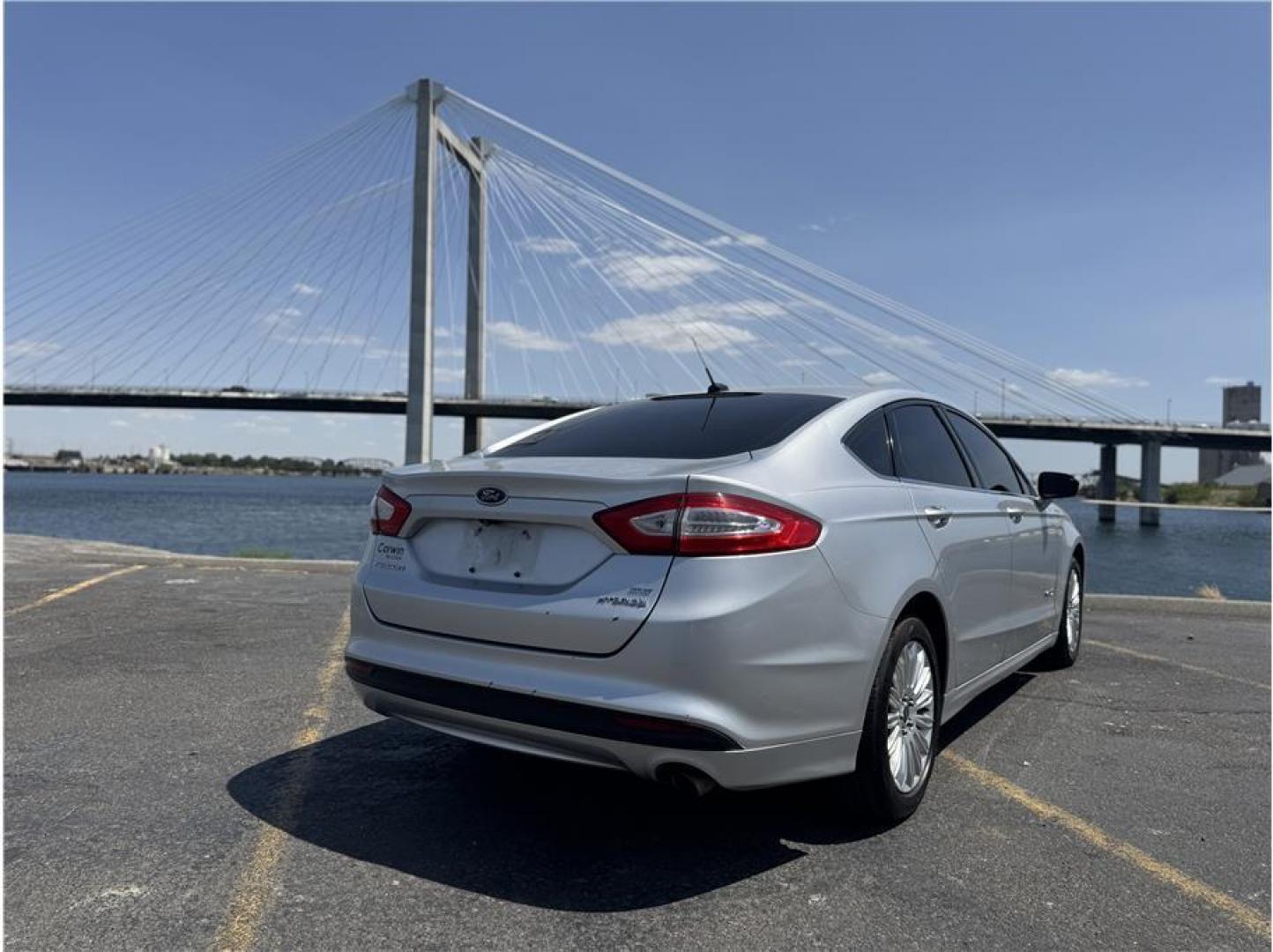 2014 Silver /No Color Ford Fusion (3FA6P0LU2ER) with an 4-Cyl, Hybrid, 2.0 Liter engine, Automatic, CVT transmission, located at 607 W Columbia Drive, Kennewick, WA, 99336, (509) 987-1069, 46.216743, -119.126404 - Photo#13