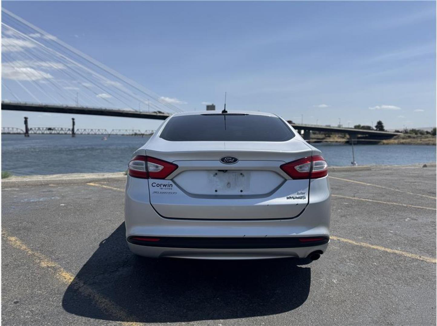 2014 Silver /No Color Ford Fusion (3FA6P0LU2ER) with an 4-Cyl, Hybrid, 2.0 Liter engine, Automatic, CVT transmission, located at 607 W Columbia Drive, Kennewick, WA, 99336, (509) 987-1069, 46.216743, -119.126404 - Photo#15