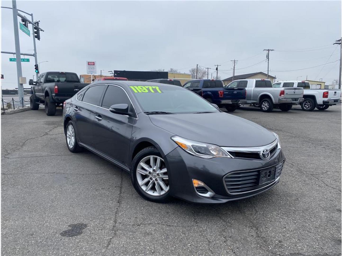 2013 Gray /No Color Toyota Avalon (4T1BK1EB9DU) with an V6, 3.5 Liter engine, Auto, 6-Spd Seq Shft transmission, located at 607 W Columbia Drive, Kennewick, WA, 99336, (509) 987-1069, 46.216743, -119.126404 - Photo#2