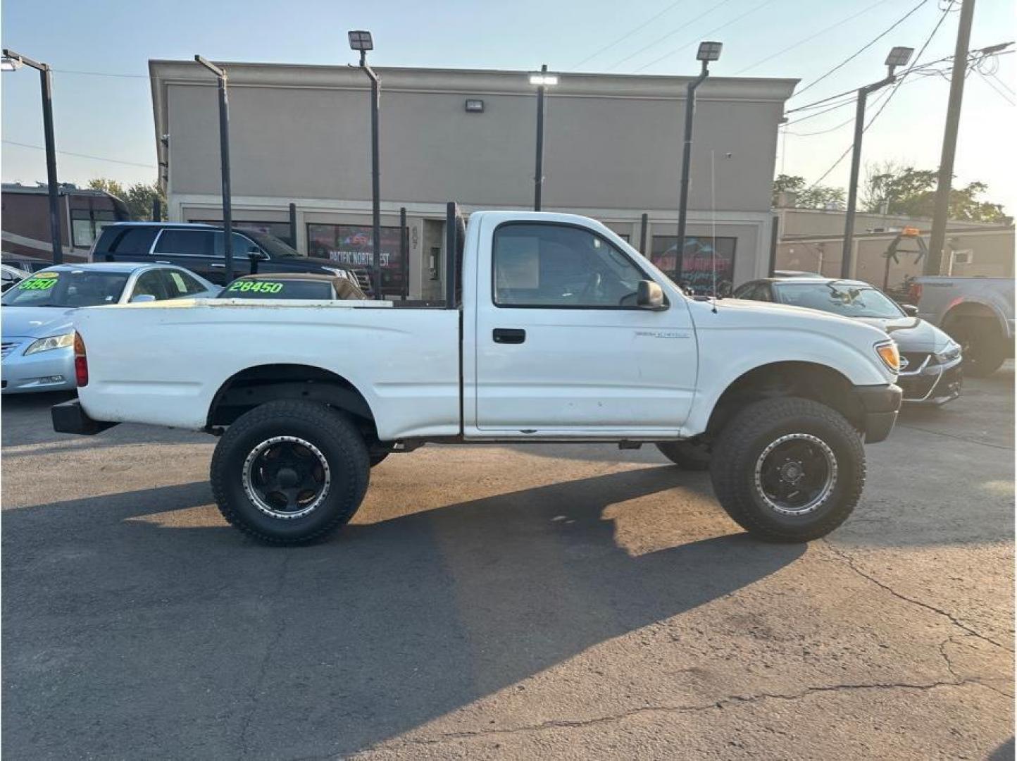 1996 White /No Color Toyota Tacoma Regular Cab (4TAPM62N2TZ) with an 4-Cyl, 2.7 Liter engine, Manual, 5-Spd transmission, located at 607 W Columbia Drive, Kennewick, WA, 99336, (509) 987-1069, 46.216743, -119.126404 - Photo#6