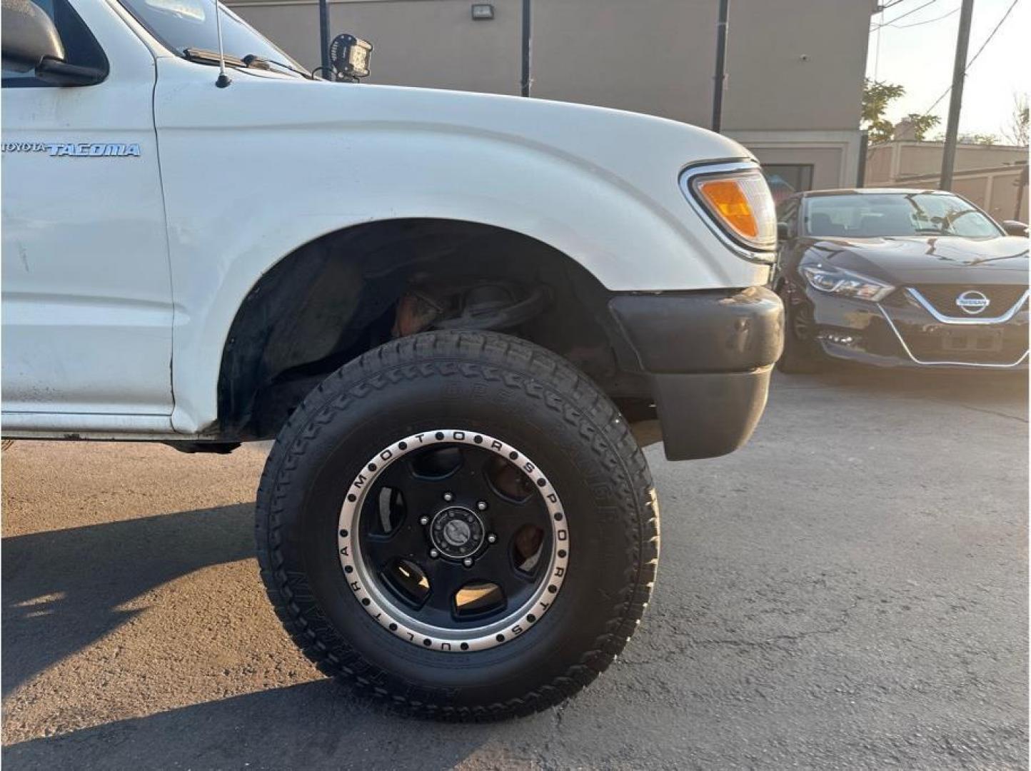 1996 White /No Color Toyota Tacoma Regular Cab (4TAPM62N2TZ) with an 4-Cyl, 2.7 Liter engine, Manual, 5-Spd transmission, located at 607 W Columbia Drive, Kennewick, WA, 99336, (509) 987-1069, 46.216743, -119.126404 - Photo#9