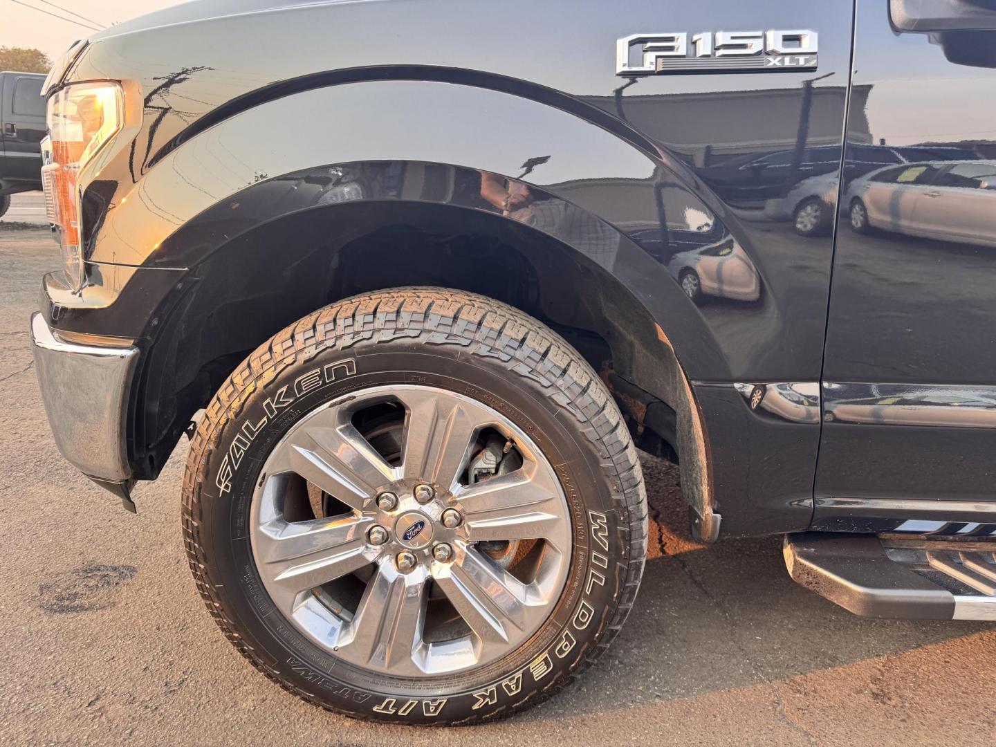 2019 Black /No Color Ford F150 SuperCrew Cab (1FTEW1E42KF) with an V6, EcoBoost, Twin Turbo, 3.5 Liter engine, Automatic, 6-Spd w/SelectShift transmission, located at 607 W Columbia Drive, Kennewick, WA, 99336, (509) 987-1069, 46.216743, -119.126404 - Photo#8
