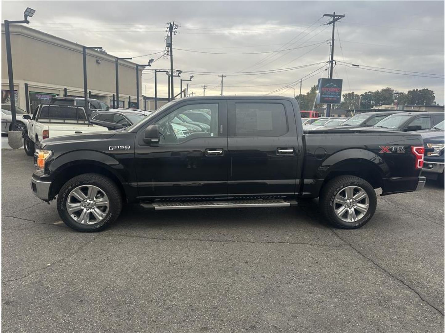 2019 Black /No Color Ford F150 SuperCrew Cab (1FTEW1E42KF) with an V6, EcoBoost, Twin Turbo, 3.5 Liter engine, Automatic, 6-Spd w/SelectShift transmission, located at 607 W Columbia Drive, Kennewick, WA, 99336, (509) 987-1069, 46.216743, -119.126404 - Photo#1