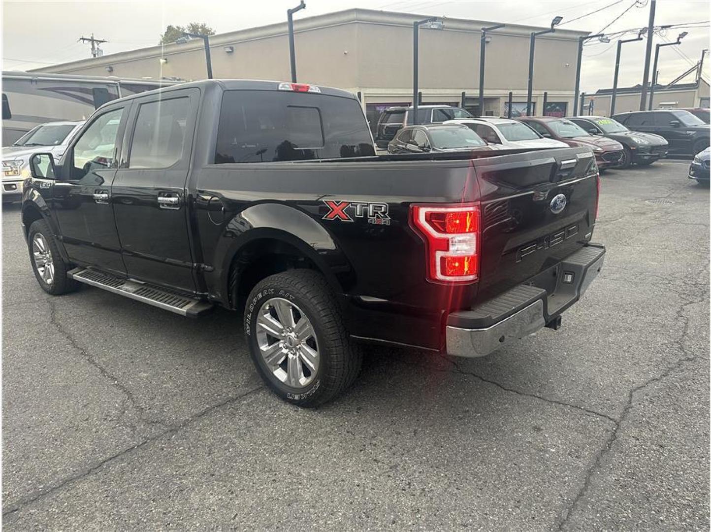 2019 Black /No Color Ford F150 SuperCrew Cab (1FTEW1E42KF) with an V6, EcoBoost, Twin Turbo, 3.5 Liter engine, Automatic, 6-Spd w/SelectShift transmission, located at 607 W Columbia Drive, Kennewick, WA, 99336, (509) 987-1069, 46.216743, -119.126404 - Photo#2