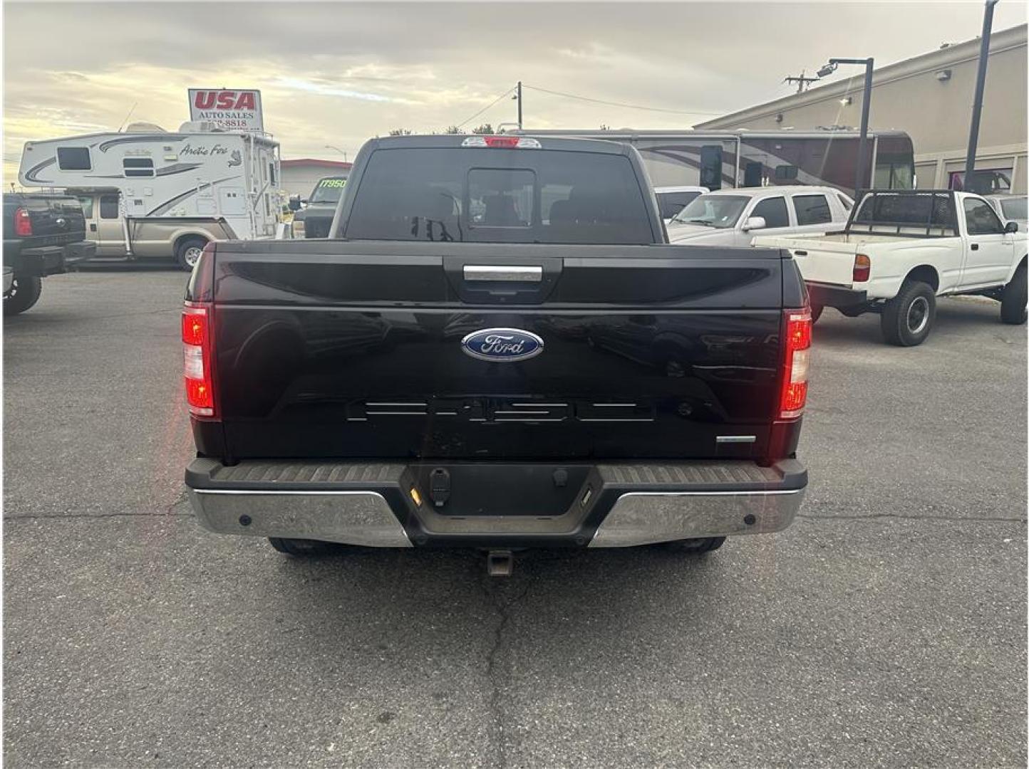 2019 Black /No Color Ford F150 SuperCrew Cab (1FTEW1E42KF) with an V6, EcoBoost, Twin Turbo, 3.5 Liter engine, Automatic, 6-Spd w/SelectShift transmission, located at 607 W Columbia Drive, Kennewick, WA, 99336, (509) 987-1069, 46.216743, -119.126404 - Photo#3