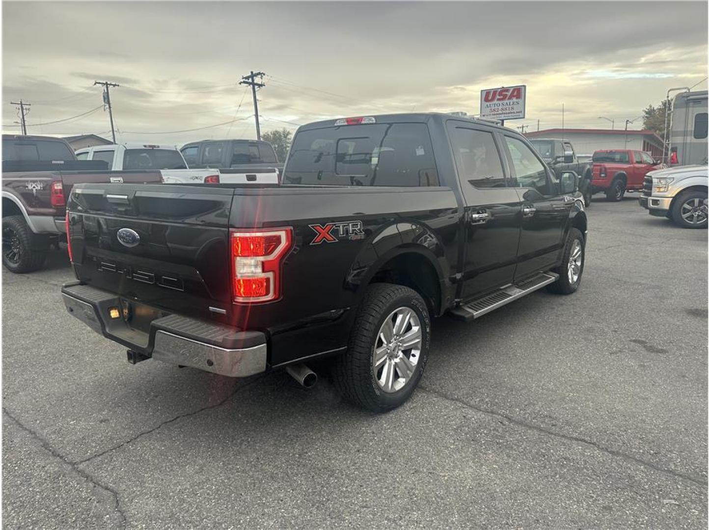 2019 Black /No Color Ford F150 SuperCrew Cab (1FTEW1E42KF) with an V6, EcoBoost, Twin Turbo, 3.5 Liter engine, Automatic, 6-Spd w/SelectShift transmission, located at 607 W Columbia Drive, Kennewick, WA, 99336, (509) 987-1069, 46.216743, -119.126404 - Photo#5