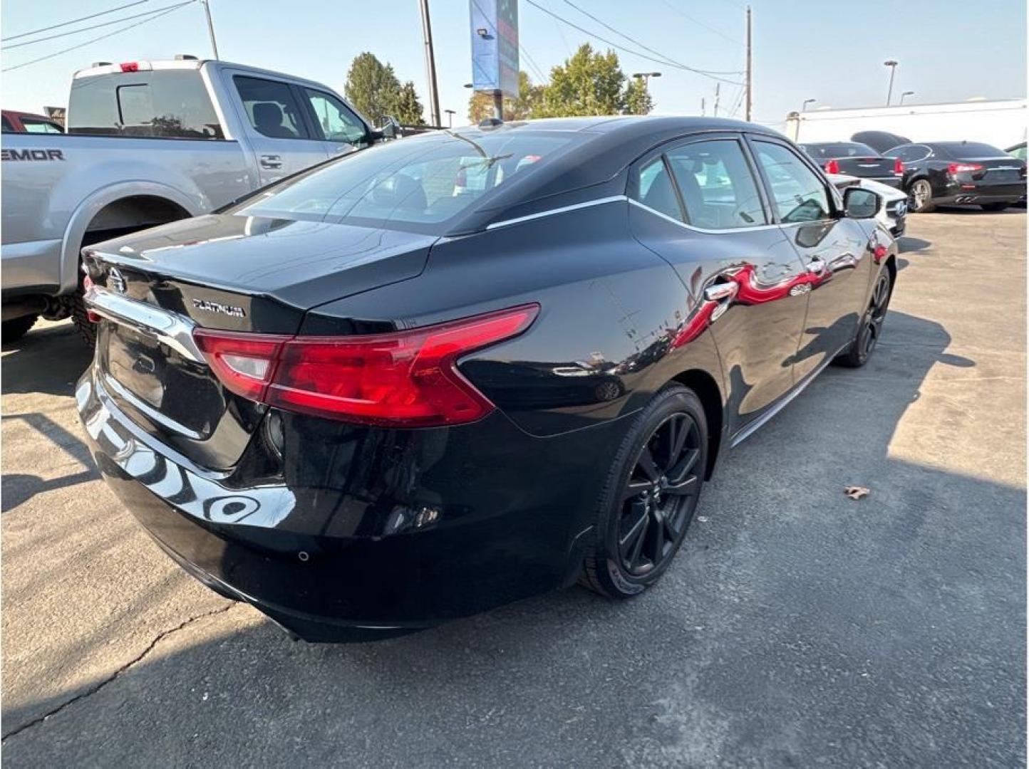 2018 Black /No Color Nissan Maxima (1N4AA6AP1JC) with an V6, 3.5 Liter engine, Auto, Xtronic CVT transmission, located at 607 W Columbia Drive, Kennewick, WA, 99336, (509) 987-1069, 46.216743, -119.126404 - Photo#3