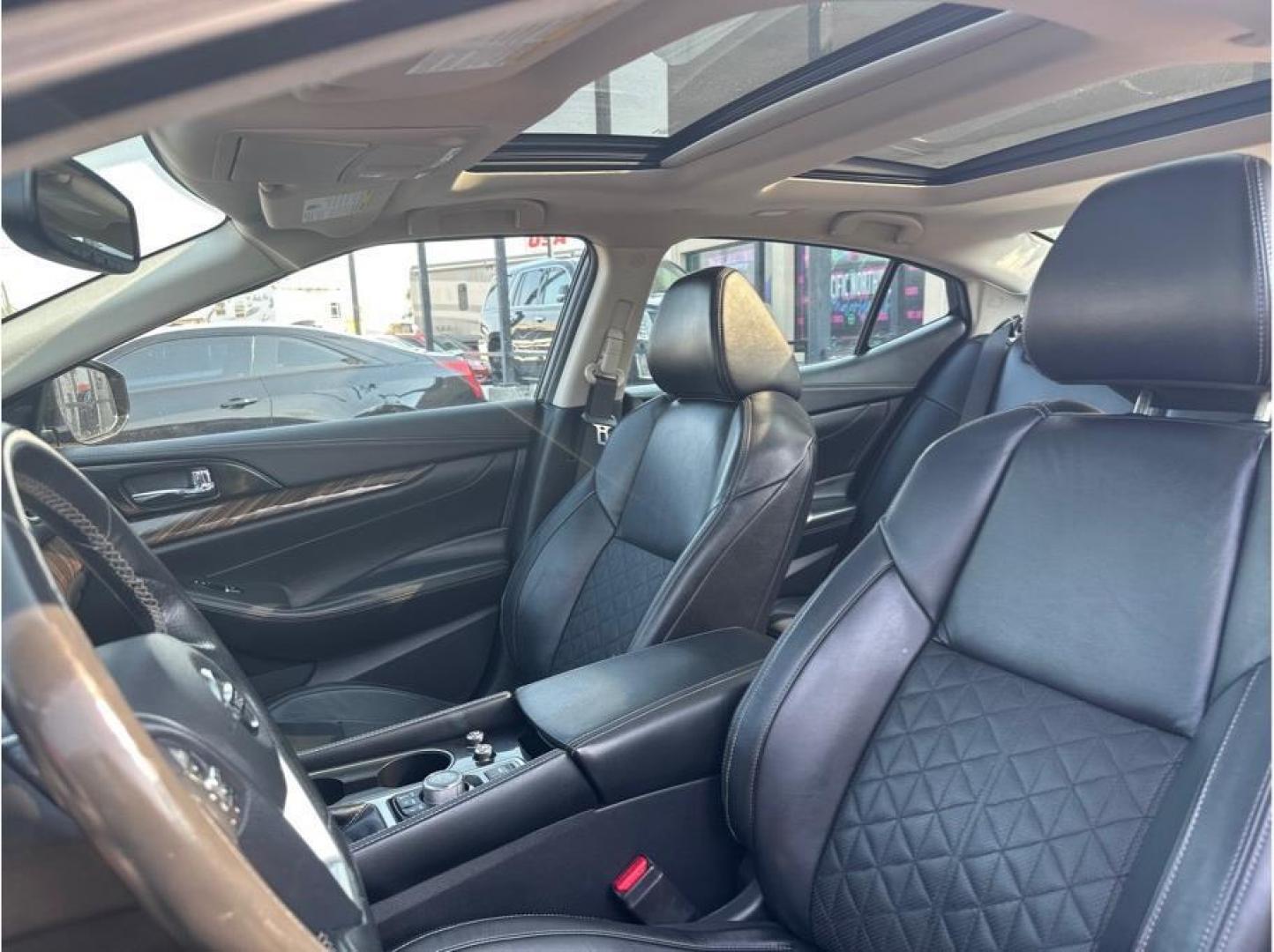 2018 Black /No Color Nissan Maxima (1N4AA6AP1JC) with an V6, 3.5 Liter engine, Auto, Xtronic CVT transmission, located at 607 W Columbia Drive, Kennewick, WA, 99336, (509) 987-1069, 46.216743, -119.126404 - Photo#11