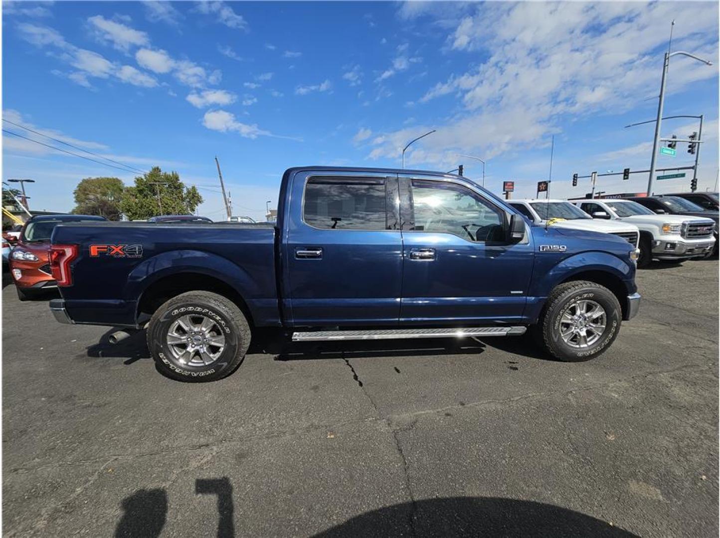 2015 Blue /No Color Ford F150 SuperCrew Cab (1FTEW1EP2FK) with an V6, EcoBoost, TT, 2.7L engine, Automatic, 6-Spd transmission, located at 607 W Columbia Drive, Kennewick, WA, 99336, (509) 987-1069, 46.216743, -119.126404 - Photo#5