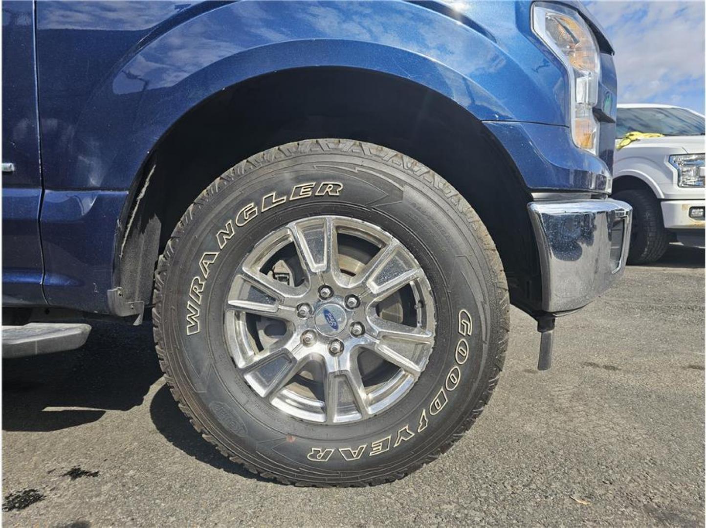 2015 Blue /No Color Ford F150 SuperCrew Cab (1FTEW1EP2FK) with an V6, EcoBoost, TT, 2.7L engine, Automatic, 6-Spd transmission, located at 607 W Columbia Drive, Kennewick, WA, 99336, (509) 987-1069, 46.216743, -119.126404 - Photo#7