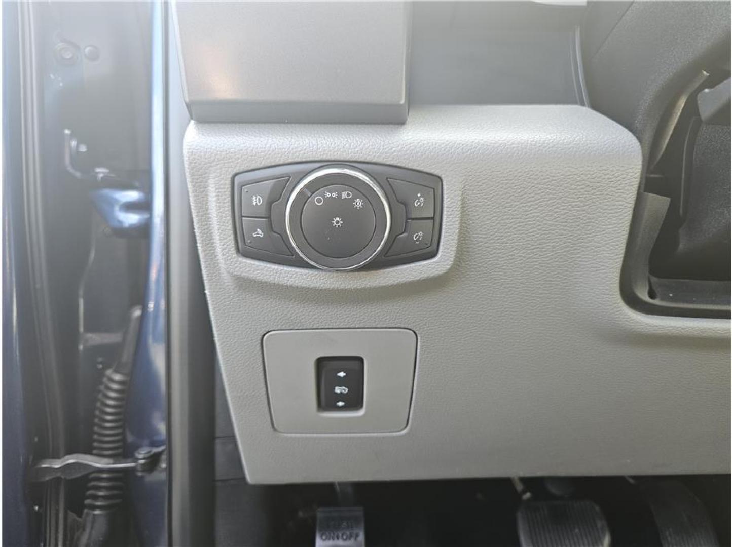 2015 Blue /No Color Ford F150 SuperCrew Cab (1FTEW1EP2FK) with an V6, EcoBoost, TT, 2.7L engine, Automatic, 6-Spd transmission, located at 607 W Columbia Drive, Kennewick, WA, 99336, (509) 987-1069, 46.216743, -119.126404 - Photo#12