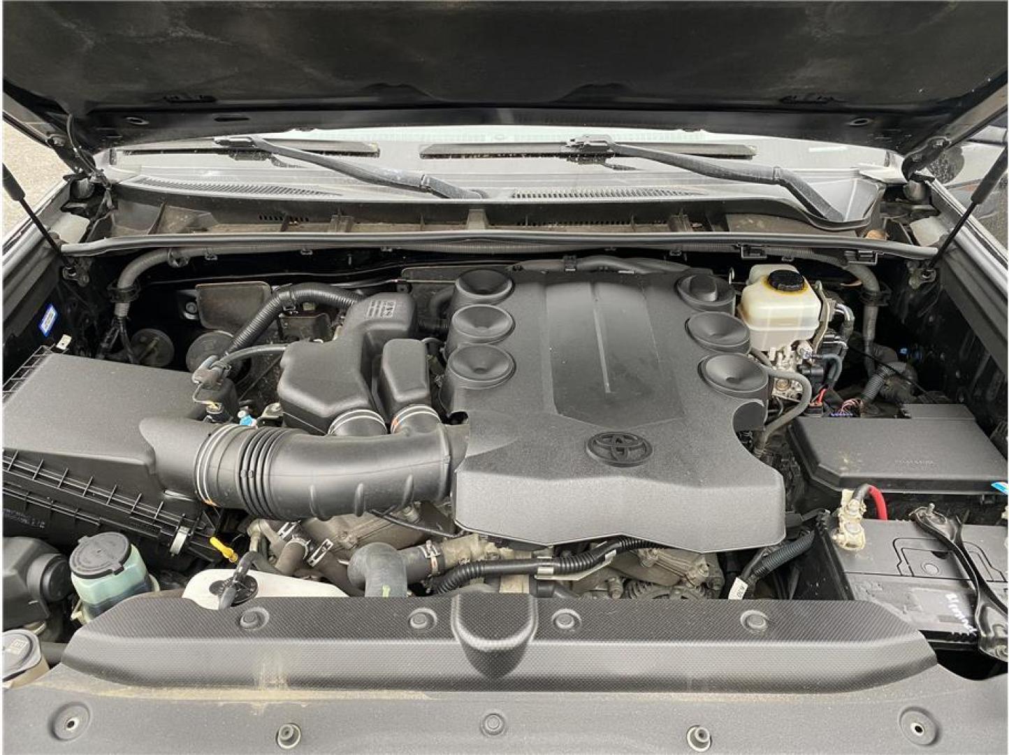 2015 Black /No Color Toyota 4Runner (JTEBU5JR5F5) with an V6, 4.0 Liter engine, Auto, 5-Spd SeqShft transmission, located at 607 W Columbia Drive, Kennewick, WA, 99336, (509) 987-1069, 46.216743, -119.126404 - Photo#9