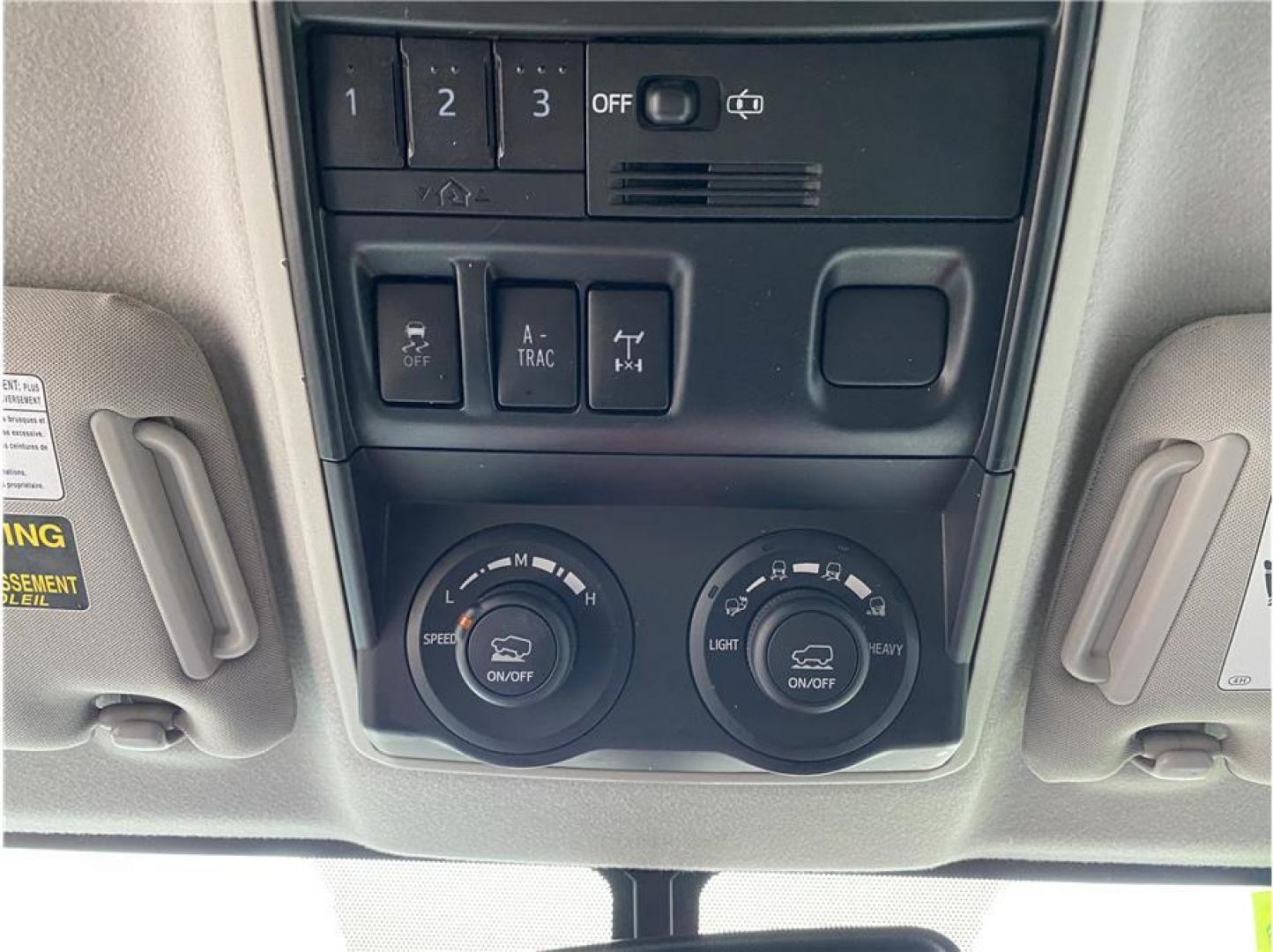 2015 Black /No Color Toyota 4Runner (JTEBU5JR5F5) with an V6, 4.0 Liter engine, Auto, 5-Spd SeqShft transmission, located at 607 W Columbia Drive, Kennewick, WA, 99336, (509) 987-1069, 46.216743, -119.126404 - Photo#15