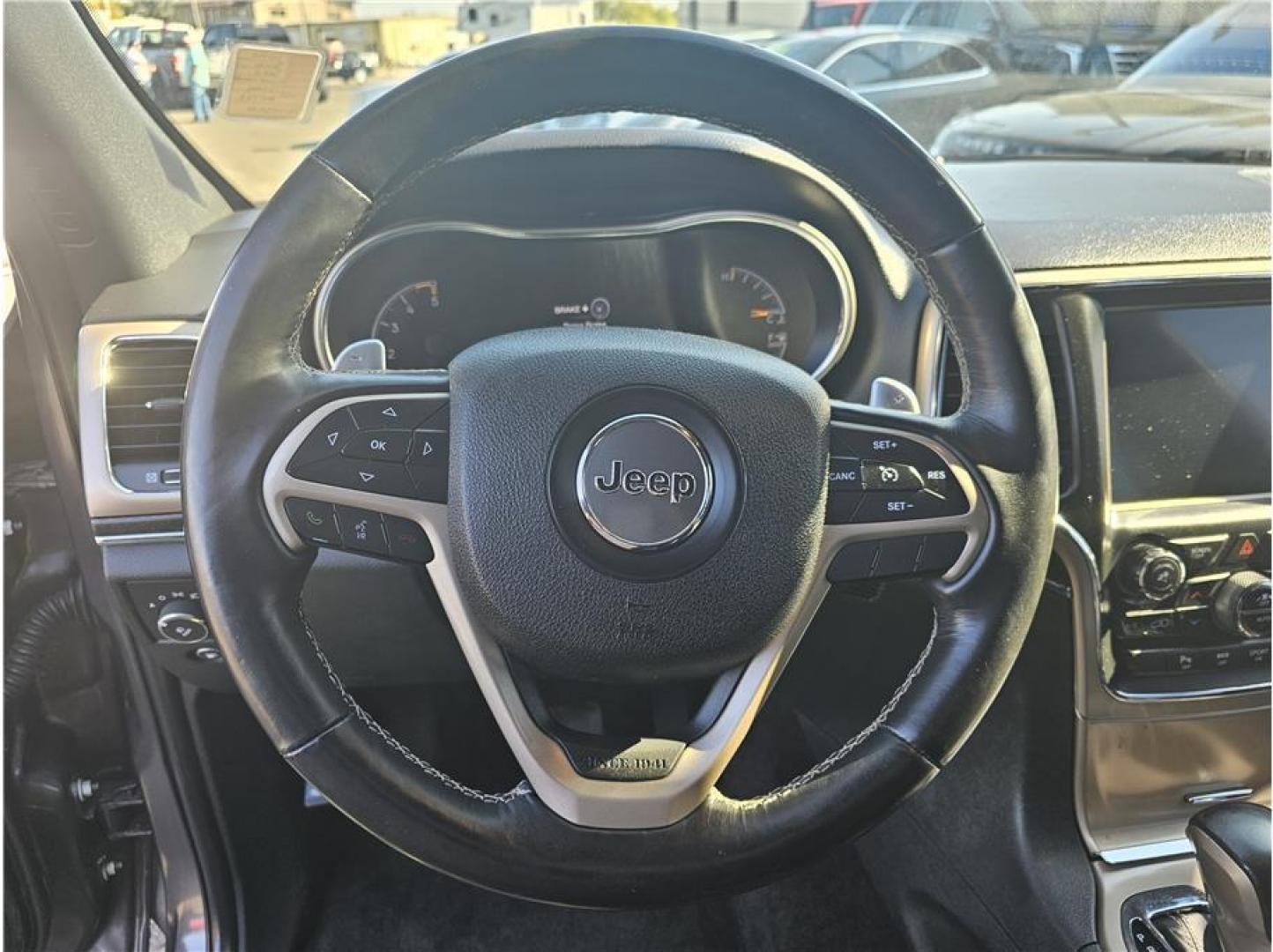 2016 Gray /No Color Jeep Grand Cherokee (1C4RJEBM6GC) with an V6, EcoDiesel, 3.0T engine, Automatic, 8-Spd transmission, located at 607 W Columbia Drive, Kennewick, WA, 99336, (509) 987-1069, 46.216743, -119.126404 - Photo#11