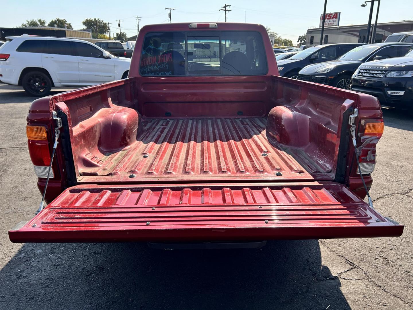 1998 Red /No Color Ford Ranger Super Cab (1FTYR14U6WP) with an V6, 3.0 Liter engine, Automatic transmission, located at 607 W Columbia Drive, Kennewick, WA, 99336, (509) 987-1069, 46.216743, -119.126404 - Photo#4