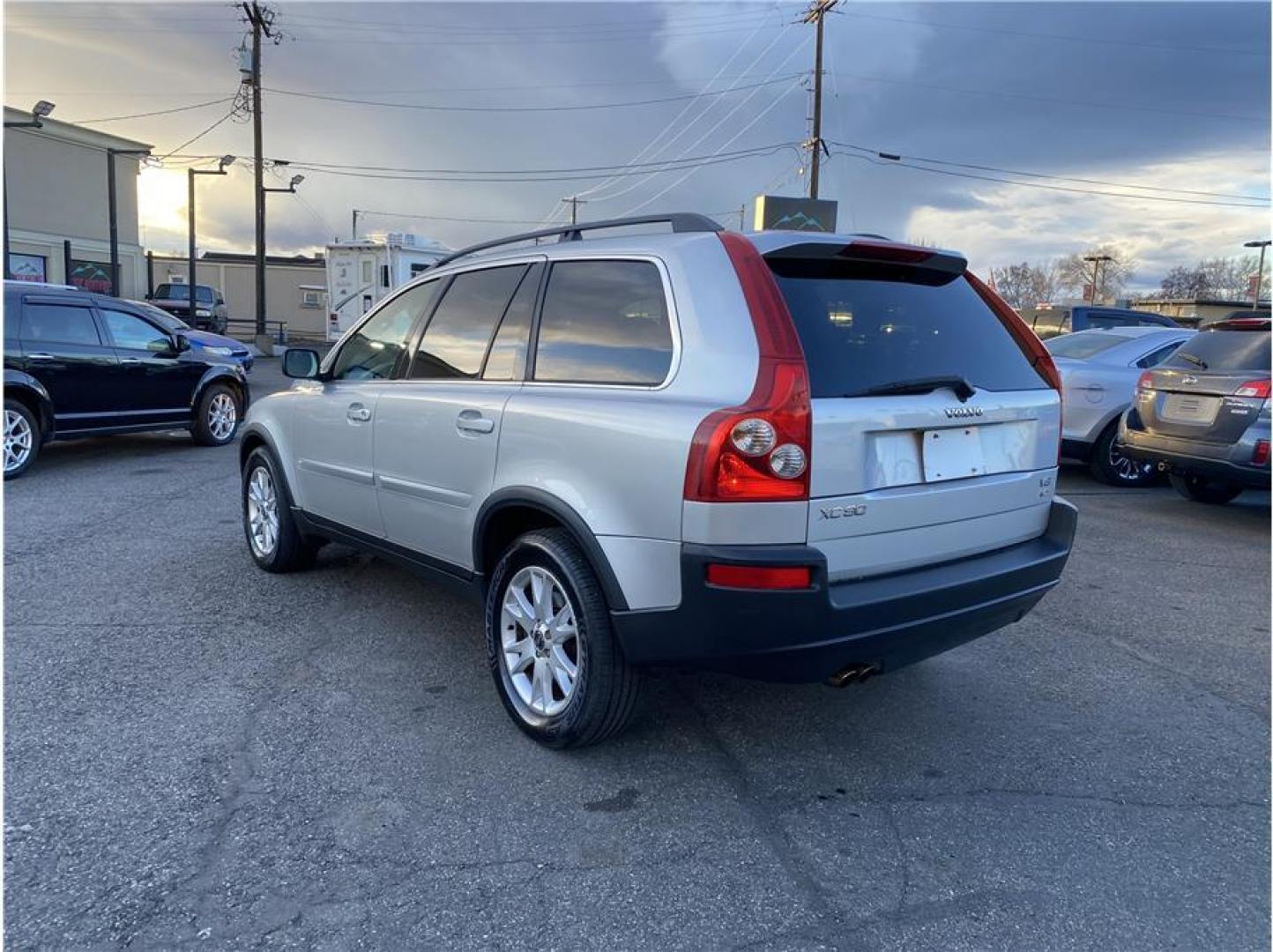 2006 Silver /No Color Volvo XC90 (YV4CZ852361) with an V8, 4.4 Liter engine, Automatic transmission, located at 607 W Columbia Drive, Kennewick, WA, 99336, (509) 987-1069, 46.216743, -119.126404 - Photo#8