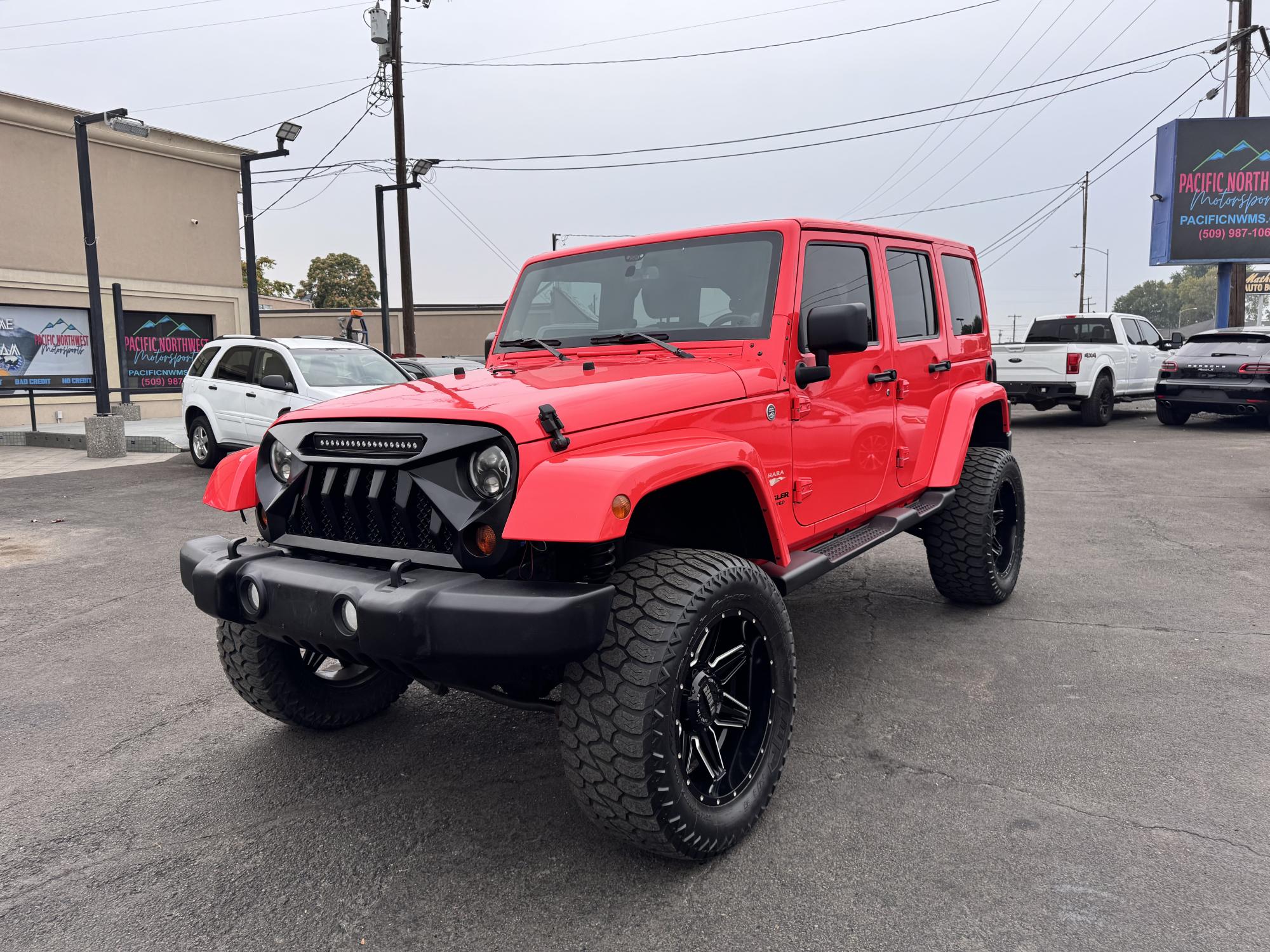 photo of 2013 Jeep Wrangler 
