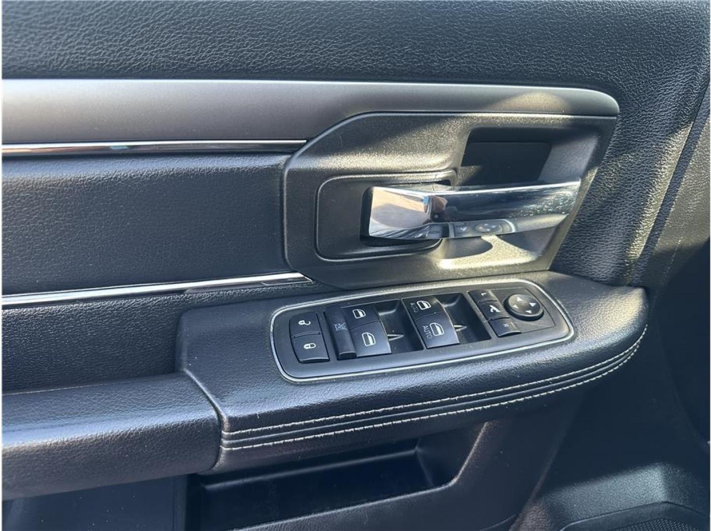 2014 Gray /No Color Ram 1500 Quad Cab (1C6RR7HT9ES) with an V8, HEMI, 5.7 Liter engine, Automatic, 8-Spd transmission, located at 607 W Columbia Drive, Kennewick, WA, 99336, (509) 987-1069, 46.216743, -119.126404 - Photo#9