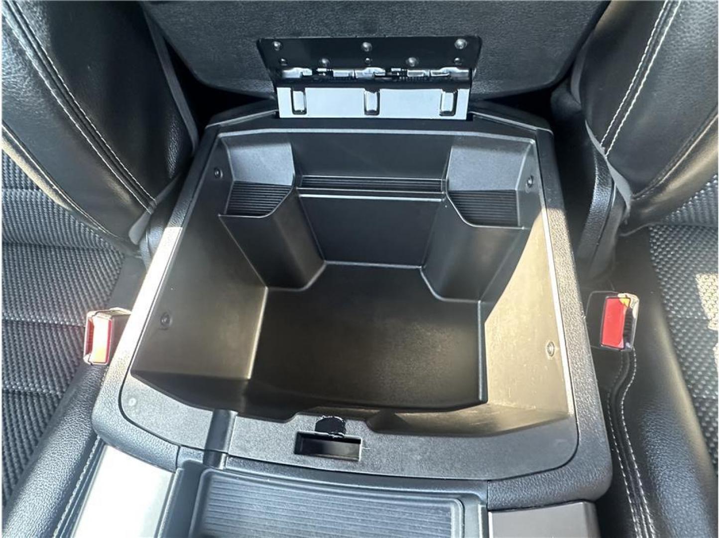 2014 Gray /No Color Ram 1500 Quad Cab (1C6RR7HT9ES) with an V8, HEMI, 5.7 Liter engine, Automatic, 8-Spd transmission, located at 607 W Columbia Drive, Kennewick, WA, 99336, (509) 987-1069, 46.216743, -119.126404 - Photo#16