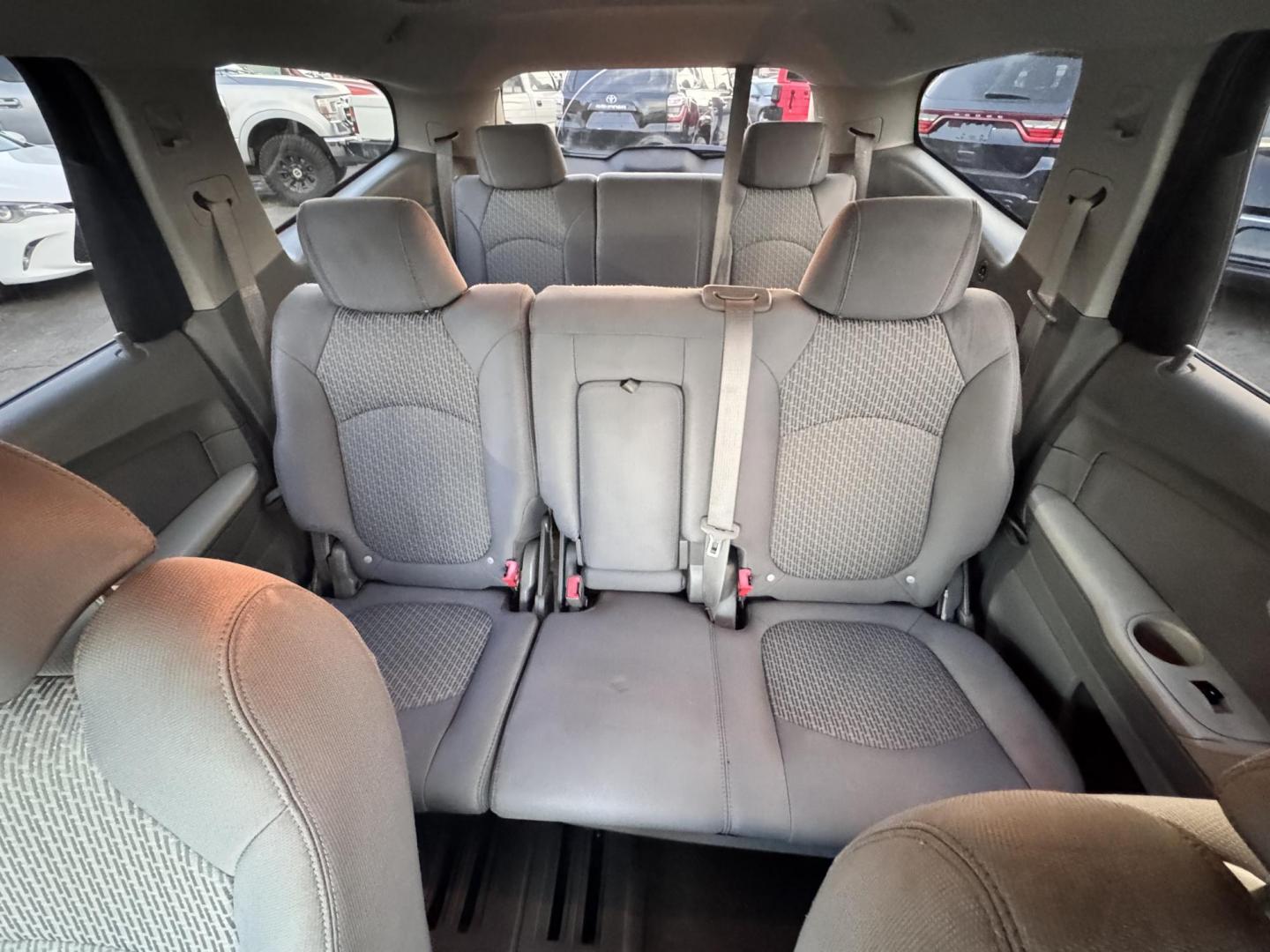 2010 Blue /No Color Chevrolet Traverse (1GNLVEED7AS) with an V6, 3.6 Liter engine, Automatic, 6-Spd w/Overdrive and Shift Control transmission, located at 607 W Columbia Drive, Kennewick, WA, 99336, (509) 987-1069, 46.216743, -119.126404 - Photo#15