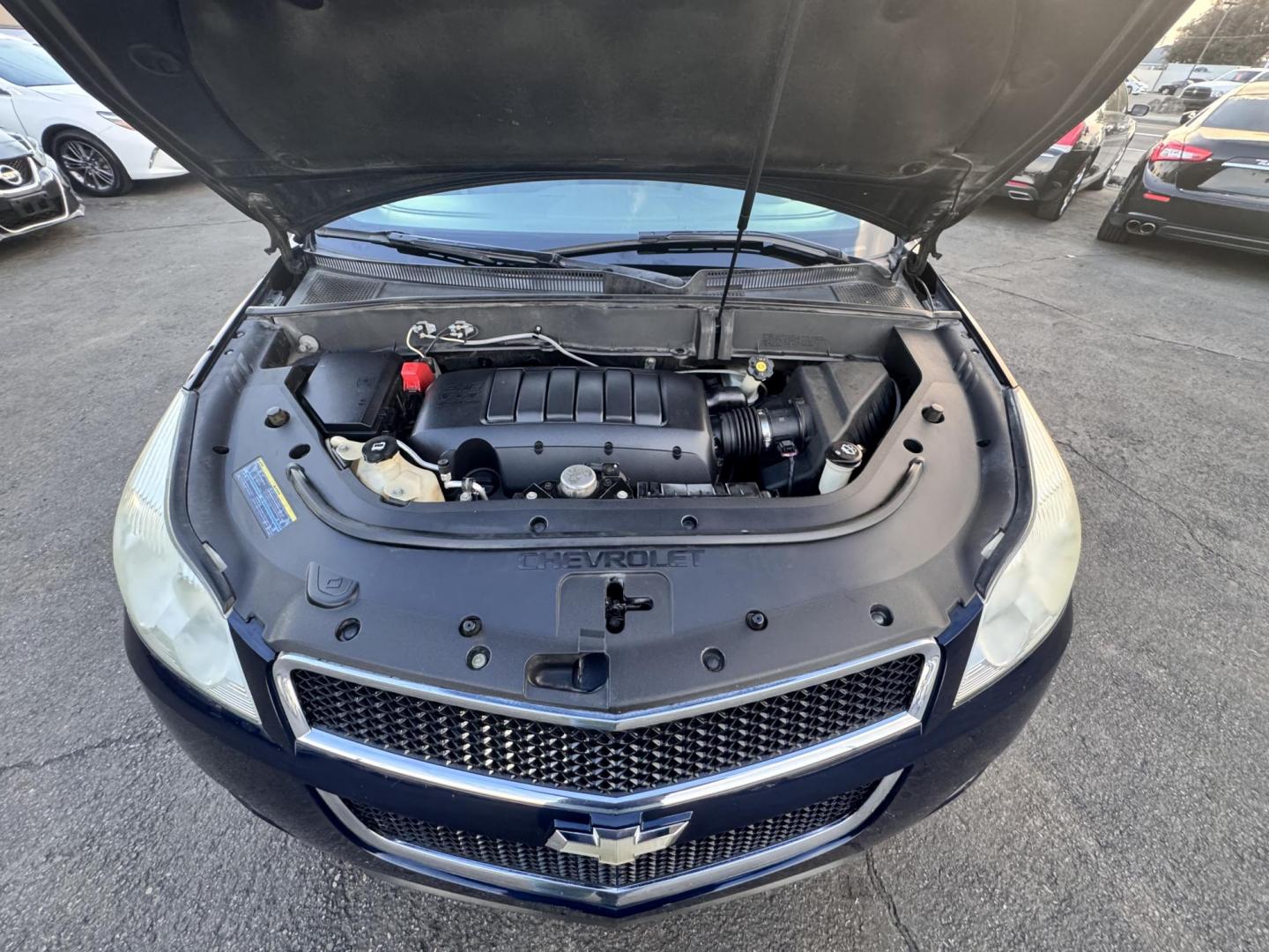 2010 Blue /No Color Chevrolet Traverse (1GNLVEED7AS) with an V6, 3.6 Liter engine, Automatic, 6-Spd w/Overdrive and Shift Control transmission, located at 607 W Columbia Drive, Kennewick, WA, 99336, (509) 987-1069, 46.216743, -119.126404 - Photo#9