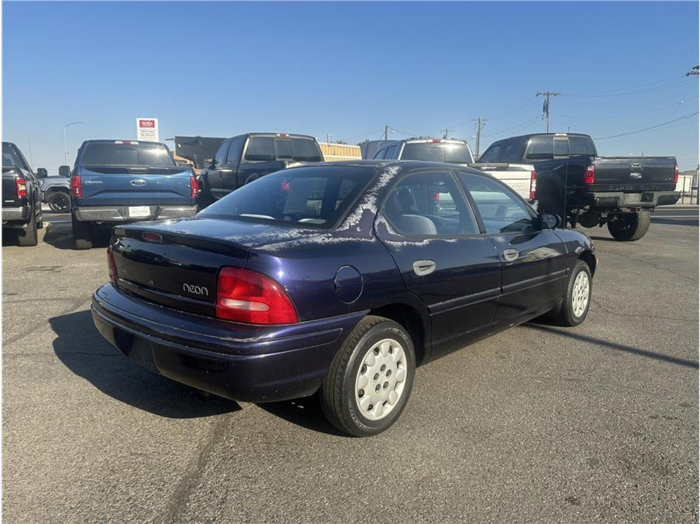 1999 Purple /No Color Dodge Neon (3B3ES47C6XT) with an 4-Cyl, 2.0 Liter engine, Manual, 5-Spd transmission, located at 607 W Columbia Drive, Kennewick, WA, 99336, (509) 987-1069, 46.216743, -119.126404 - Photo#4