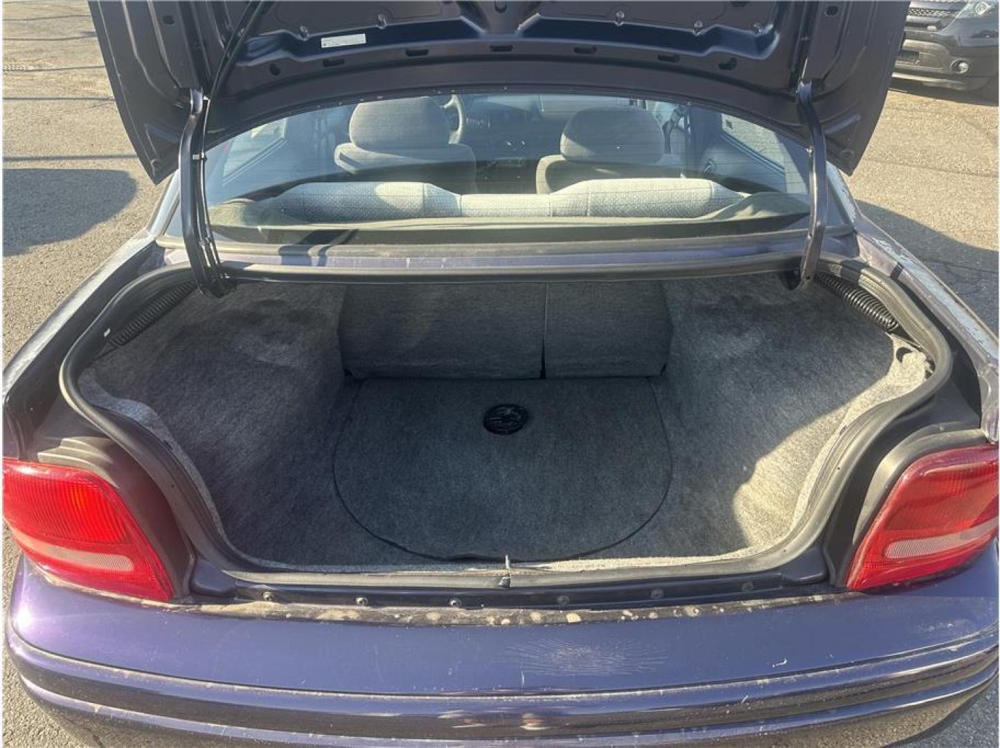 1999 Purple /No Color Dodge Neon (3B3ES47C6XT) with an 4-Cyl, 2.0 Liter engine, Manual, 5-Spd transmission, located at 607 W Columbia Drive, Kennewick, WA, 99336, (509) 987-1069, 46.216743, -119.126404 - Photo#6