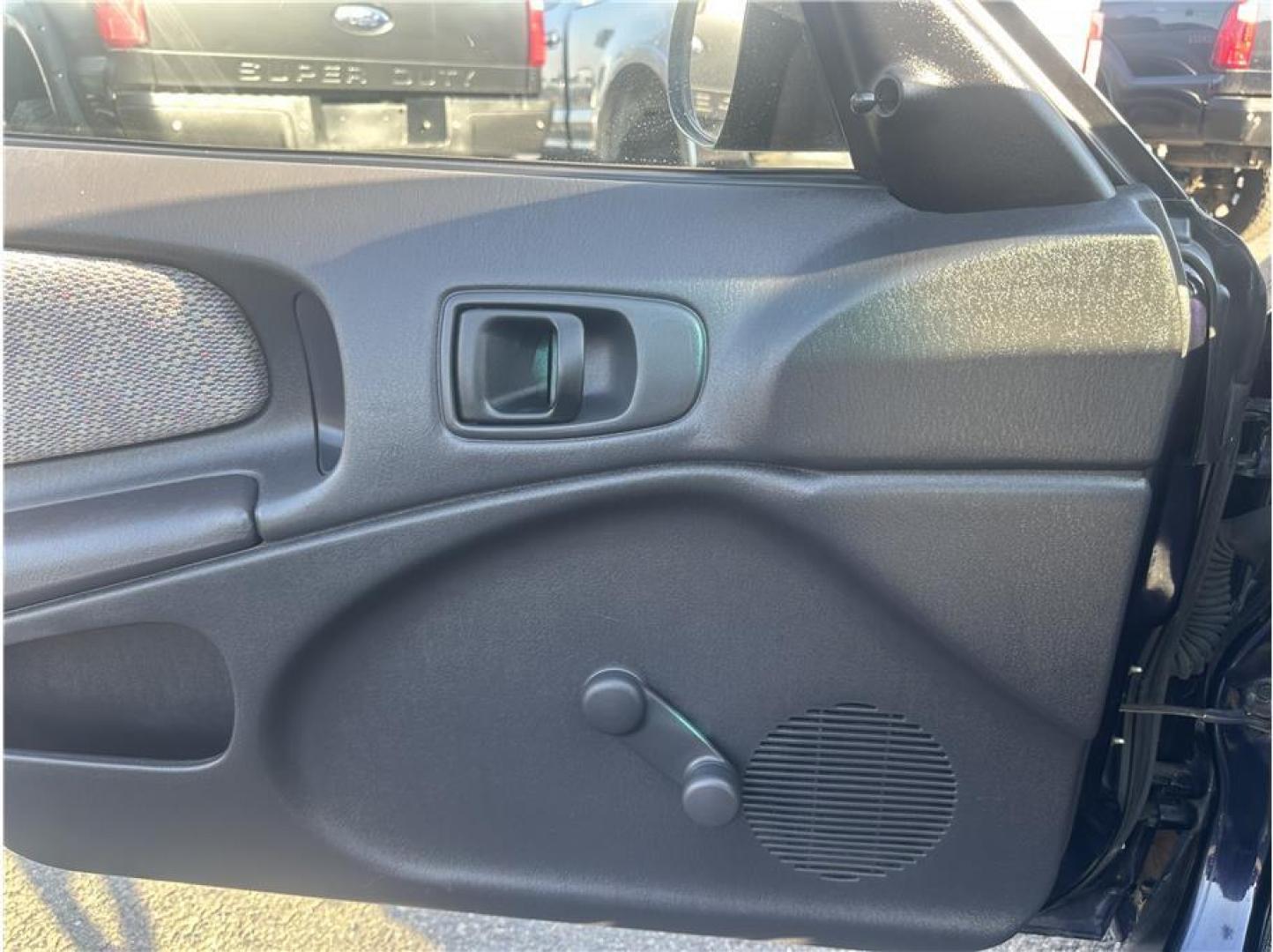 1999 Purple /No Color Dodge Neon (3B3ES47C6XT) with an 4-Cyl, 2.0 Liter engine, Manual, 5-Spd transmission, located at 607 W Columbia Drive, Kennewick, WA, 99336, (509) 987-1069, 46.216743, -119.126404 - Photo#10