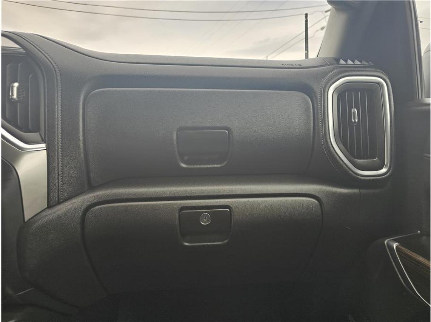 2019 Blue /No Color Chevrolet Silverado 1500 Crew Cab (1GCUYEEDXKZ) with an V8, EcoTec3, DFM, 5.3 Liter engine, Automatic, 8-Spd w/Overdrive transmission, located at 607 W Columbia Drive, Kennewick, WA, 99336, (509) 987-1069, 46.216743, -119.126404 - Photo#12