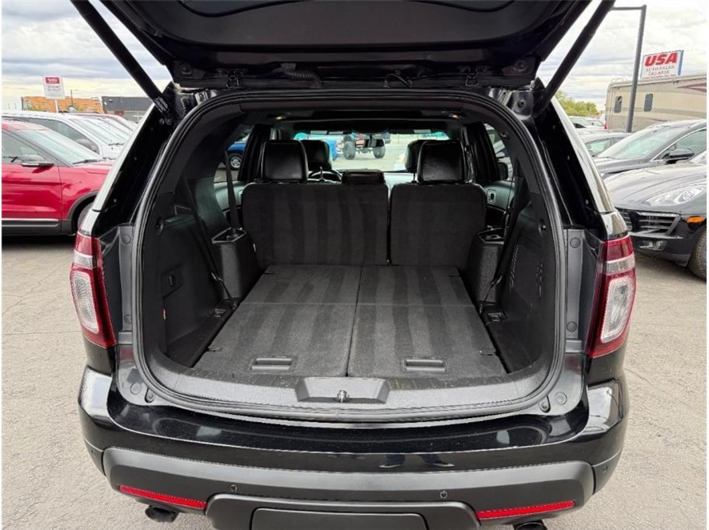 2014 Black /No Color Ford Explorer (1FM5K8GT5EG) with an V6, EcoBoost, Twin Turbo, 3.5 Liter engine, Auto, 6-Spd SelectShift transmission, located at 607 W Columbia Drive, Kennewick, WA, 99336, (509) 987-1069, 46.216743, -119.126404 - Photo#5