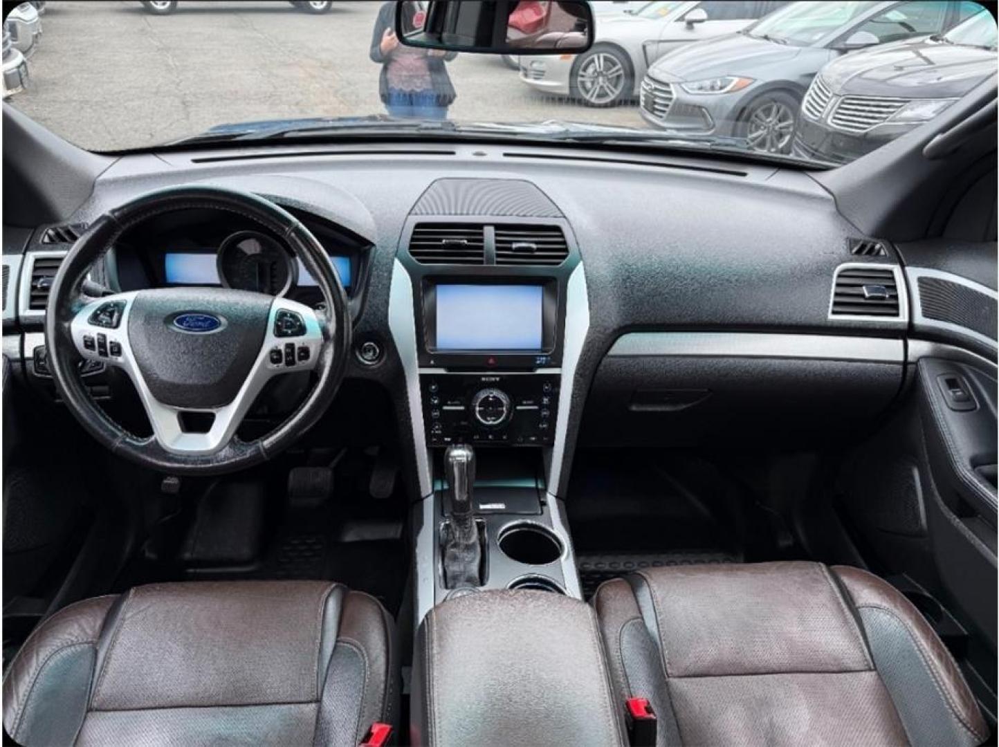 2014 Black /No Color Ford Explorer (1FM5K8GT5EG) with an V6, EcoBoost, Twin Turbo, 3.5 Liter engine, Auto, 6-Spd SelectShift transmission, located at 607 W Columbia Drive, Kennewick, WA, 99336, (509) 987-1069, 46.216743, -119.126404 - Photo#10