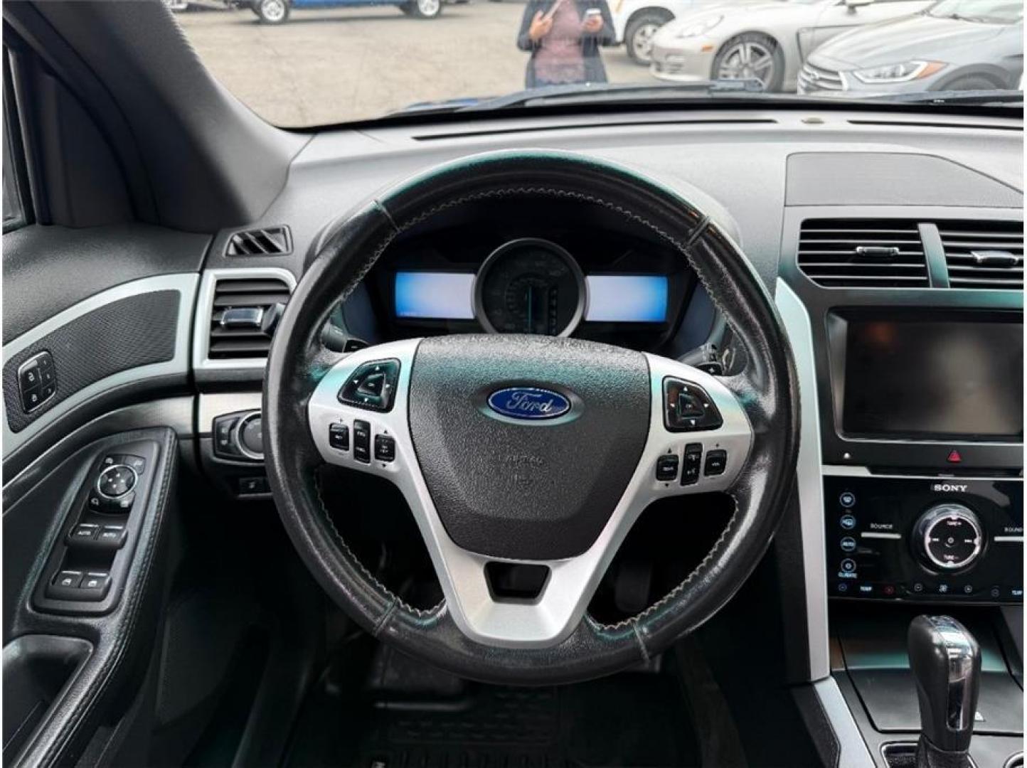 2014 Black /No Color Ford Explorer (1FM5K8GT5EG) with an V6, EcoBoost, Twin Turbo, 3.5 Liter engine, Auto, 6-Spd SelectShift transmission, located at 607 W Columbia Drive, Kennewick, WA, 99336, (509) 987-1069, 46.216743, -119.126404 - Photo#12