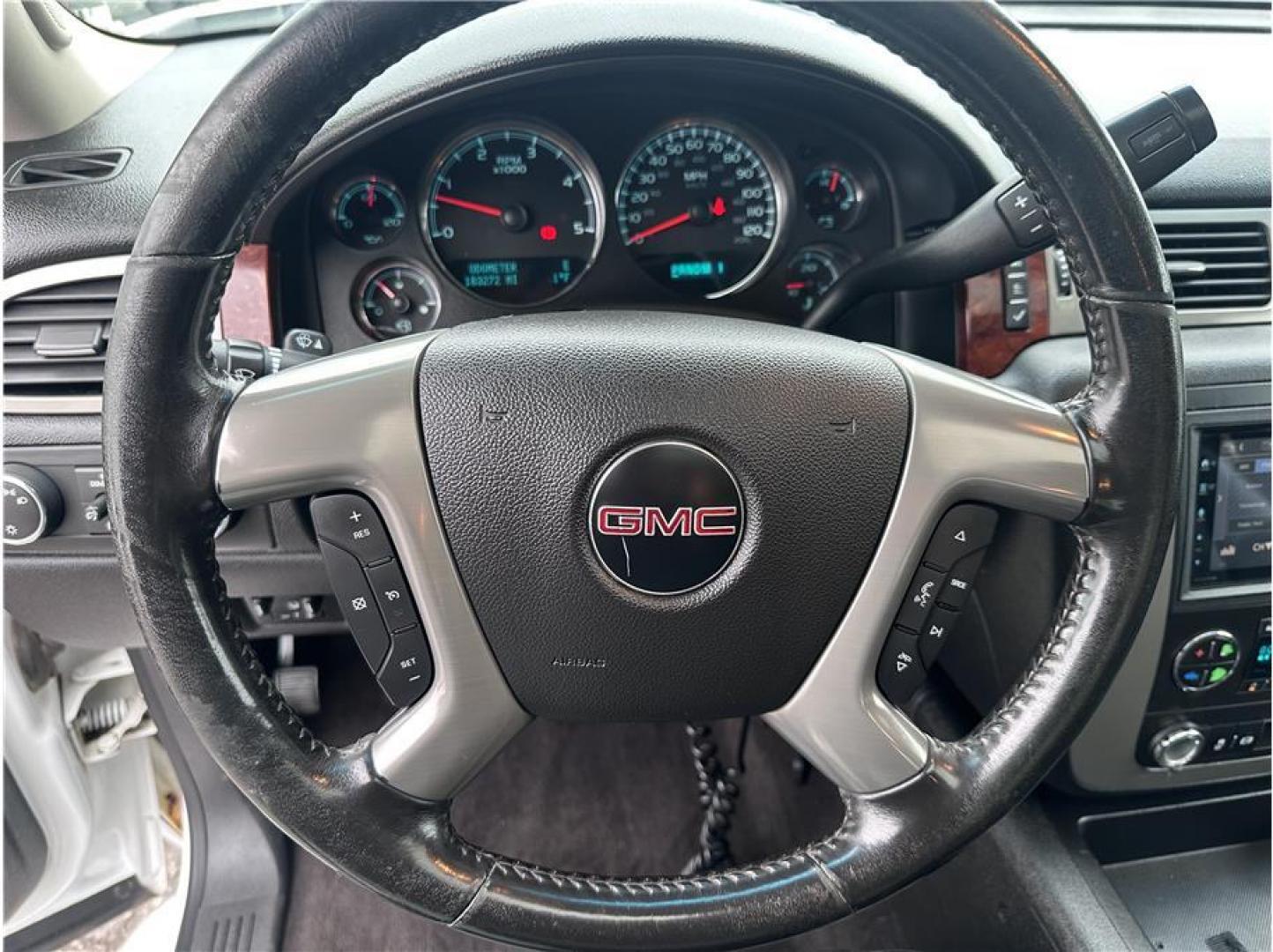 2013 White /No Color GMC Sierra 3500 HD Crew Cab (1GT424C86DF) with an V8, Turbo Diesel, 6.6 Liter engine, Auto, 6-Spd Allison w/OD transmission, located at 607 W Columbia Drive, Kennewick, WA, 99336, (509) 987-1069, 46.216743, -119.126404 - Photo#12