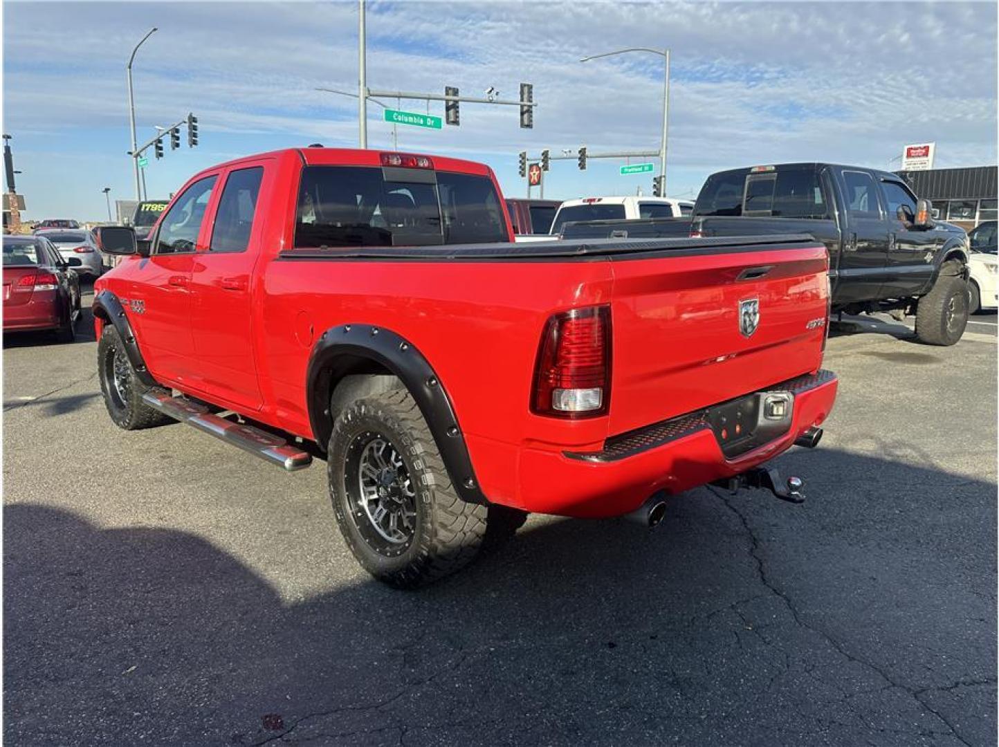 2013 Red /No Color Ram 1500 Quad Cab (1C6RR7HT7DS) with an V8, HEMI, 5.7 Liter engine, Automatic, 8-Spd transmission, located at 607 W Columbia Drive, Kennewick, WA, 99336, (509) 987-1069, 46.216743, -119.126404 - Photo#2