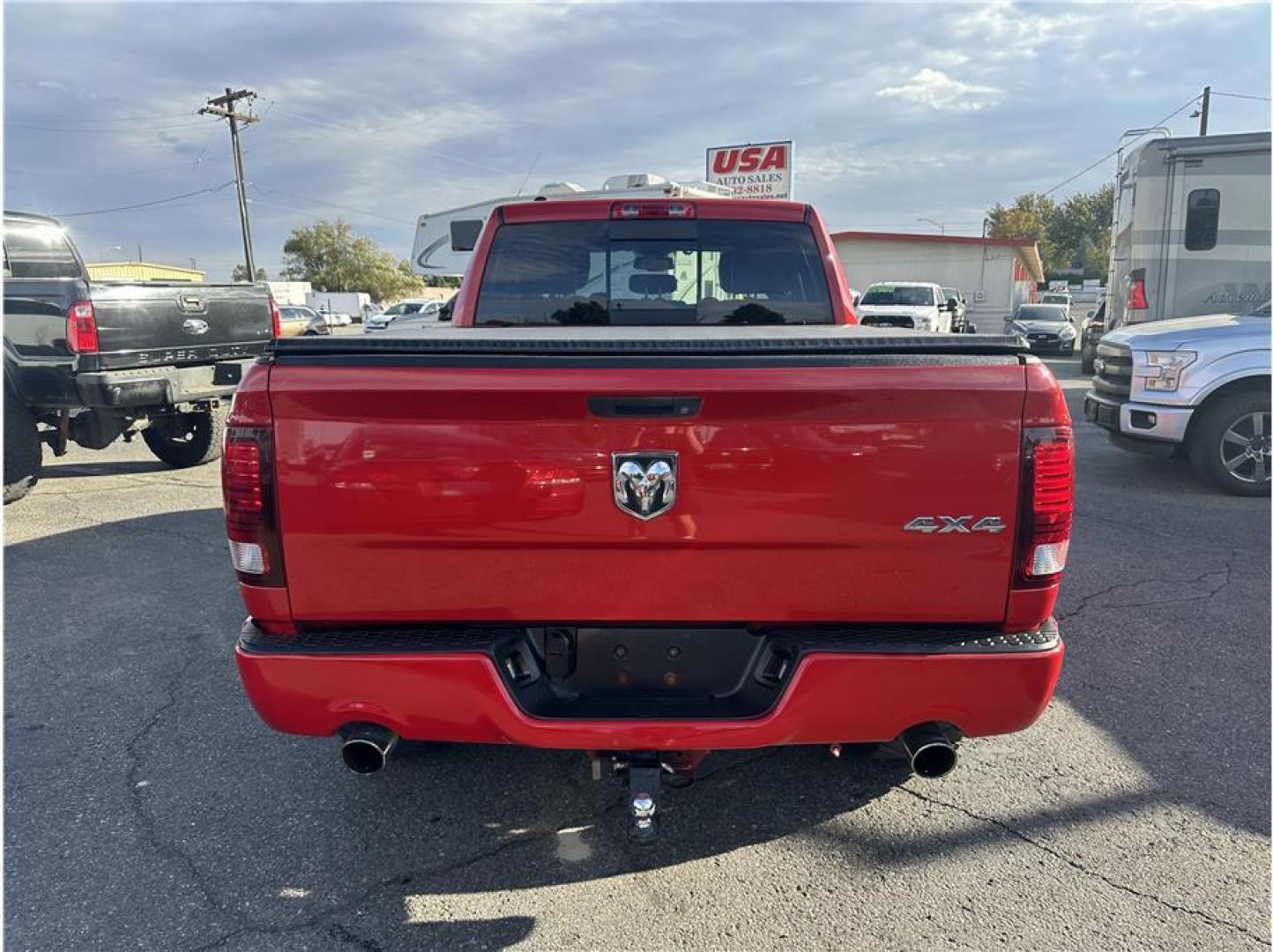 2013 Red /No Color Ram 1500 Quad Cab (1C6RR7HT7DS) with an V8, HEMI, 5.7 Liter engine, Automatic, 8-Spd transmission, located at 607 W Columbia Drive, Kennewick, WA, 99336, (509) 987-1069, 46.216743, -119.126404 - Photo#3